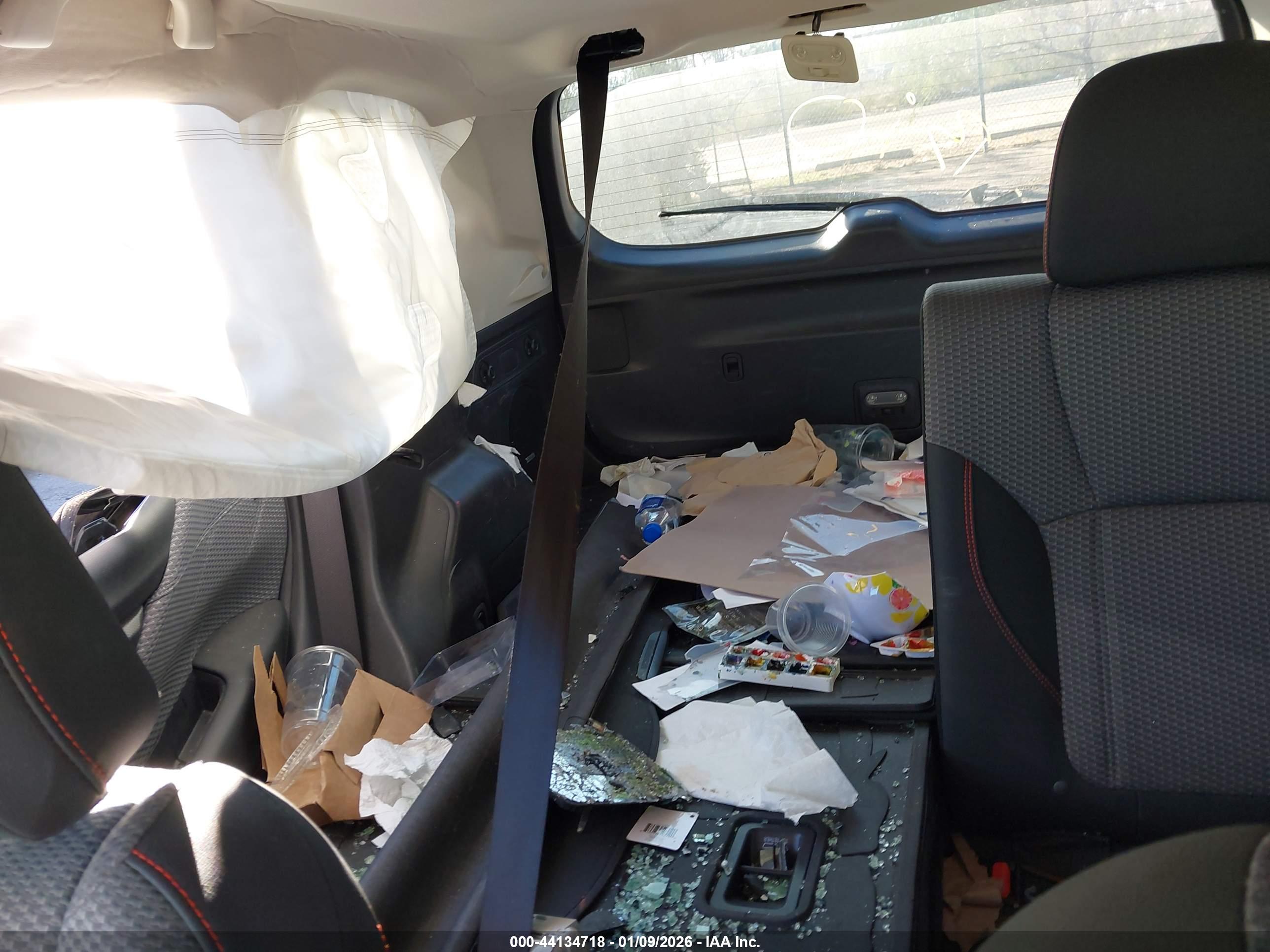 SUBARU FORESTER image 8