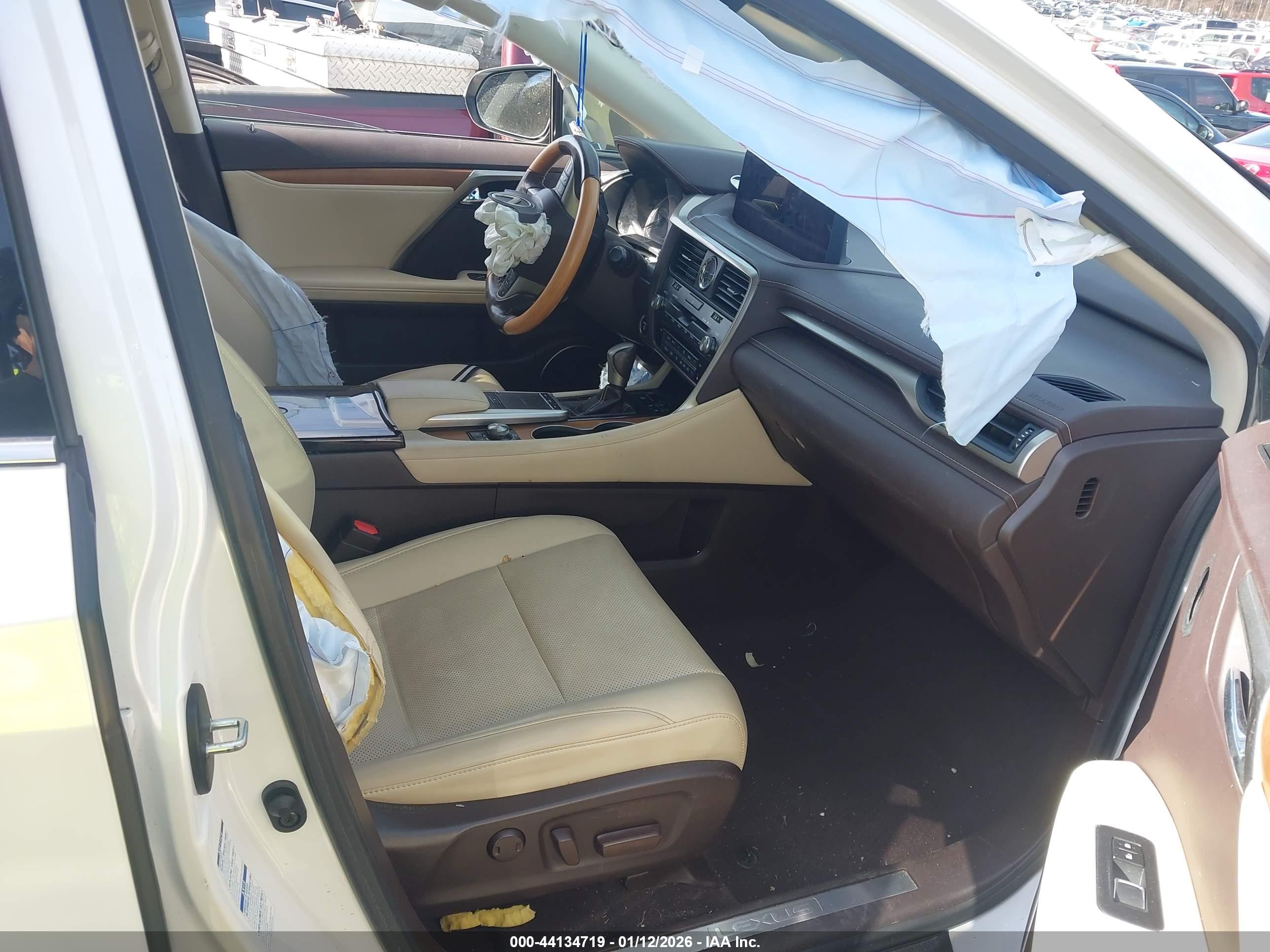 LEXUS RX image 5