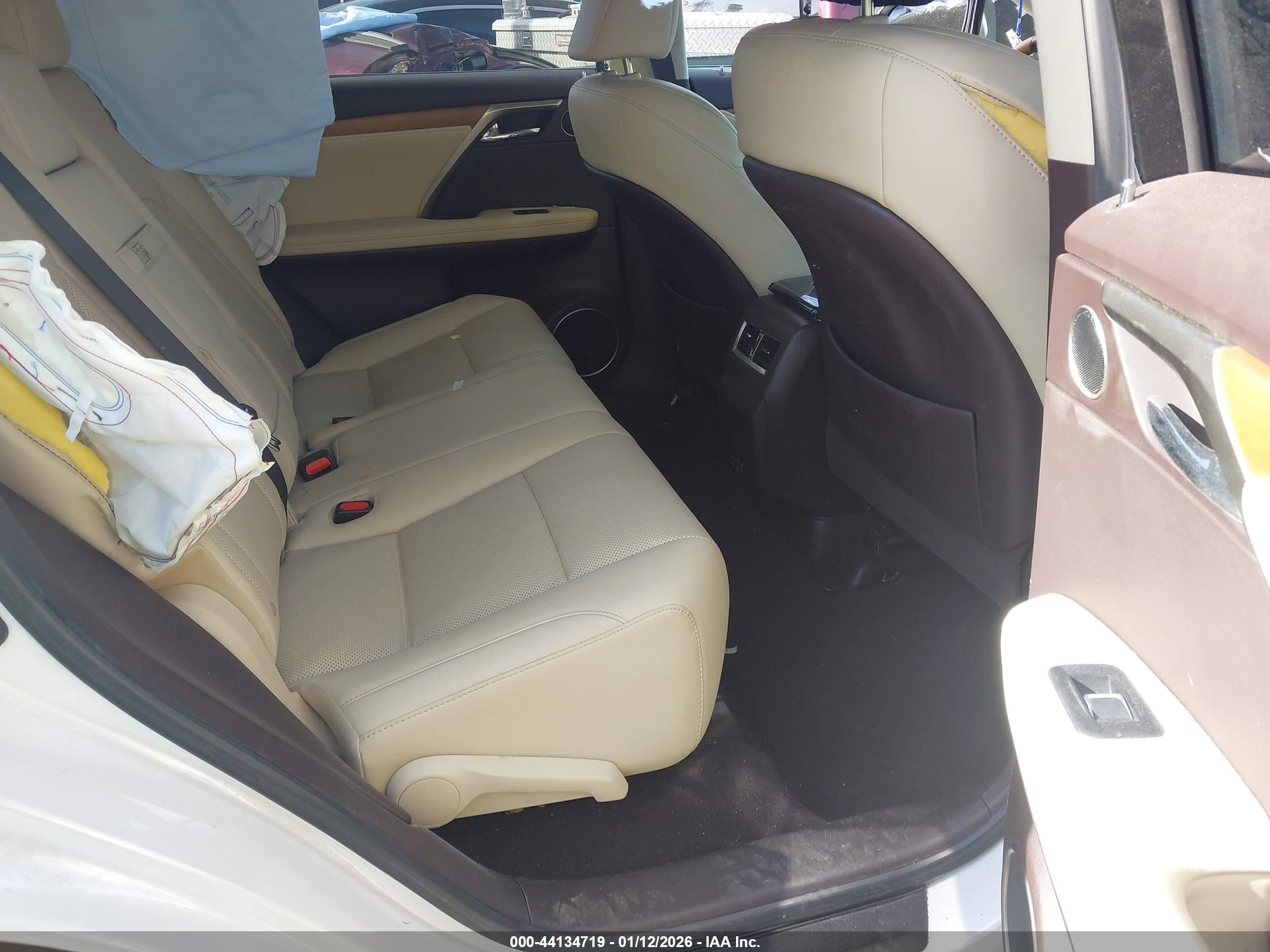 LEXUS RX image 8