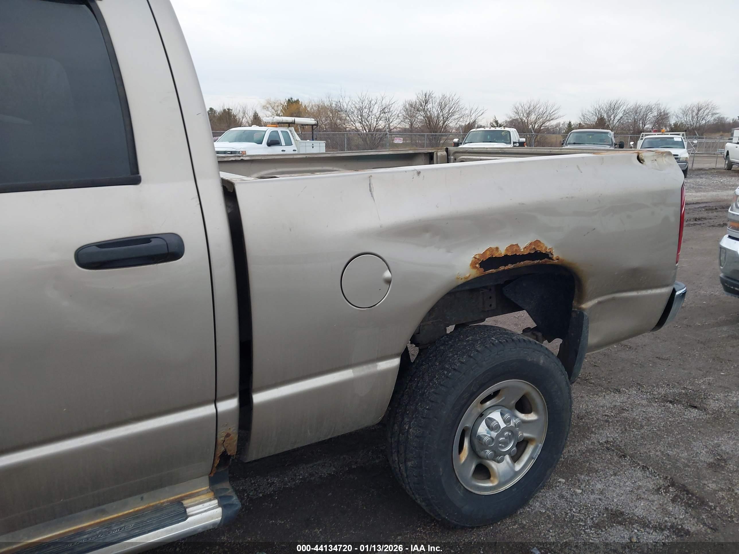 DODGE RAM image 6