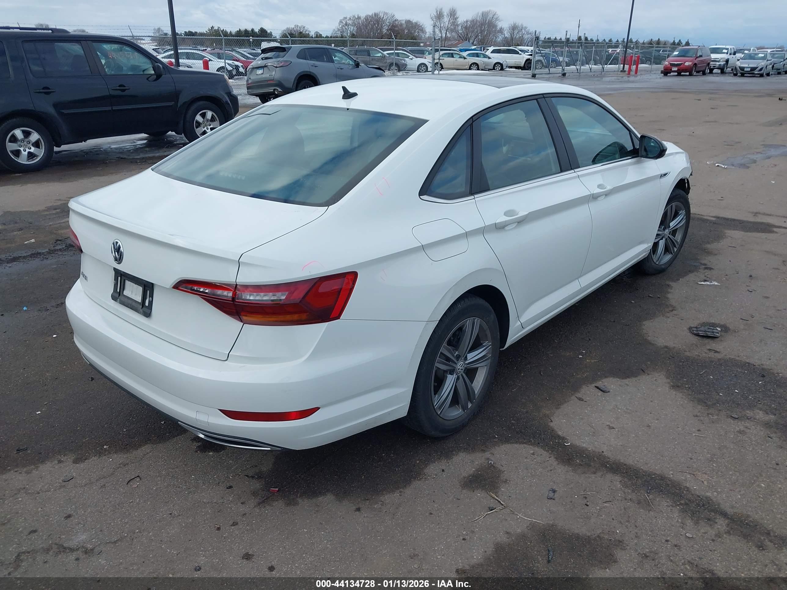VOLKSWAGEN JETTA image 4