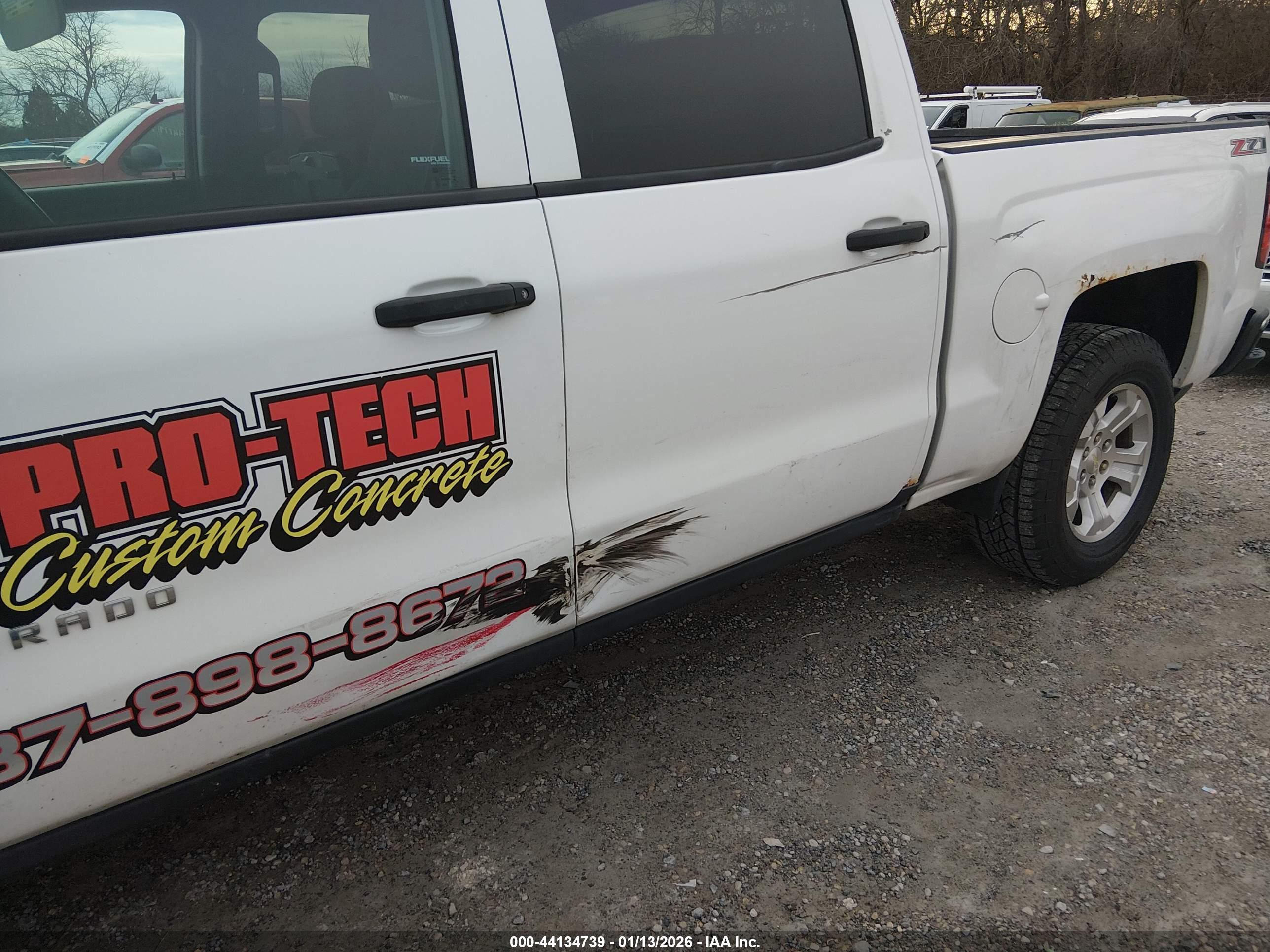 CHEVROLET SILVERADO image 6