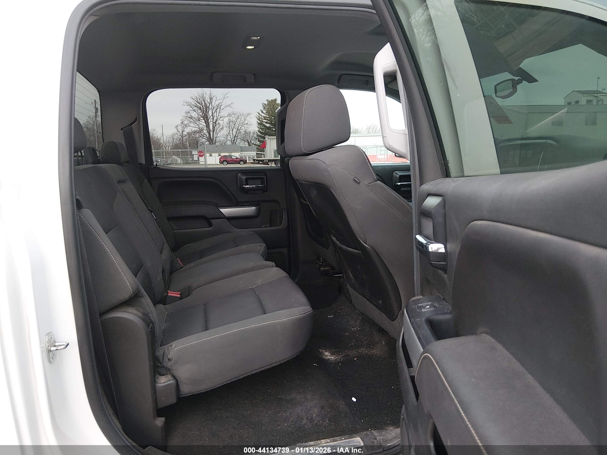 CHEVROLET SILVERADO image 8