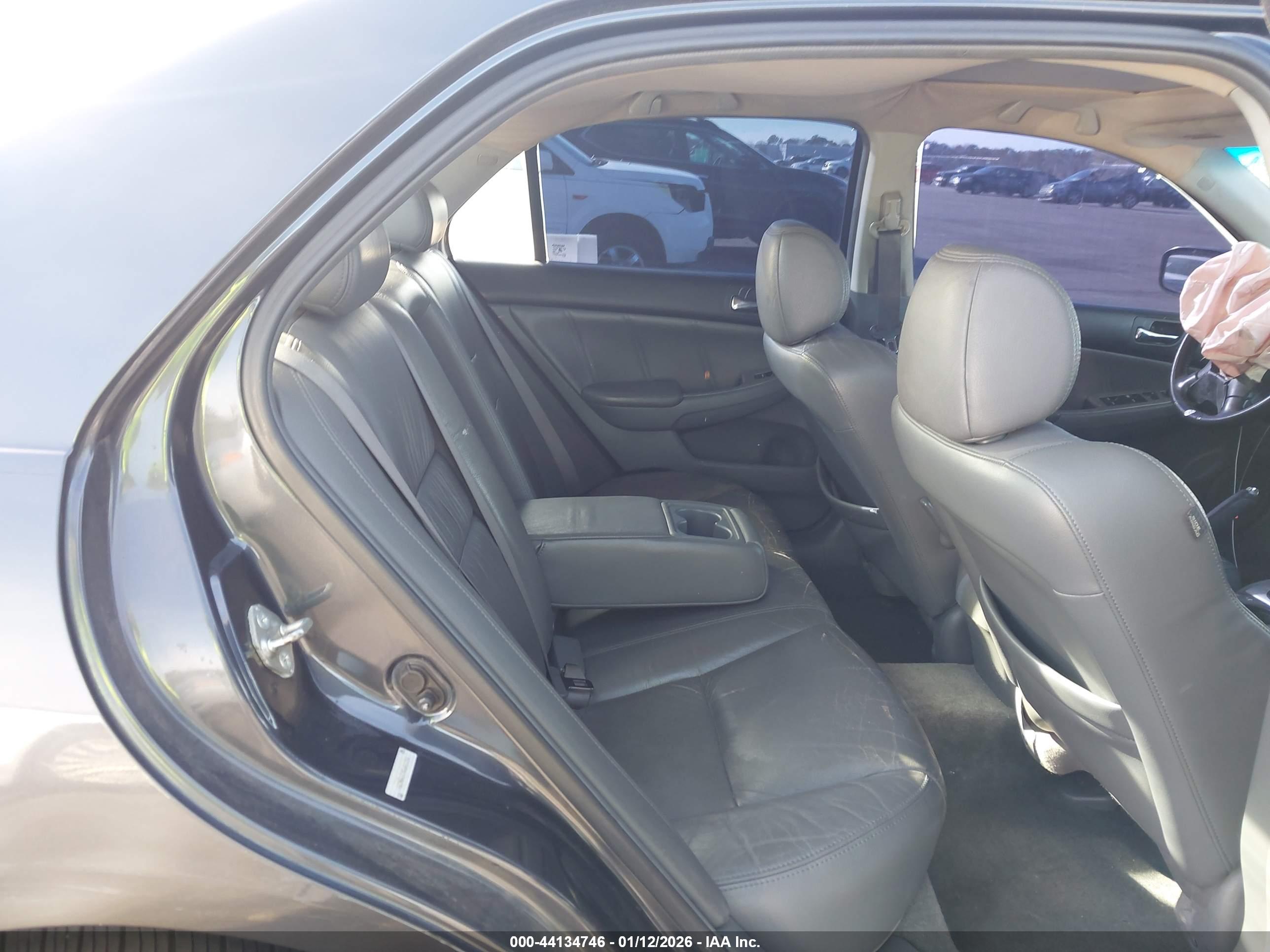 HONDA ACCORD image 8