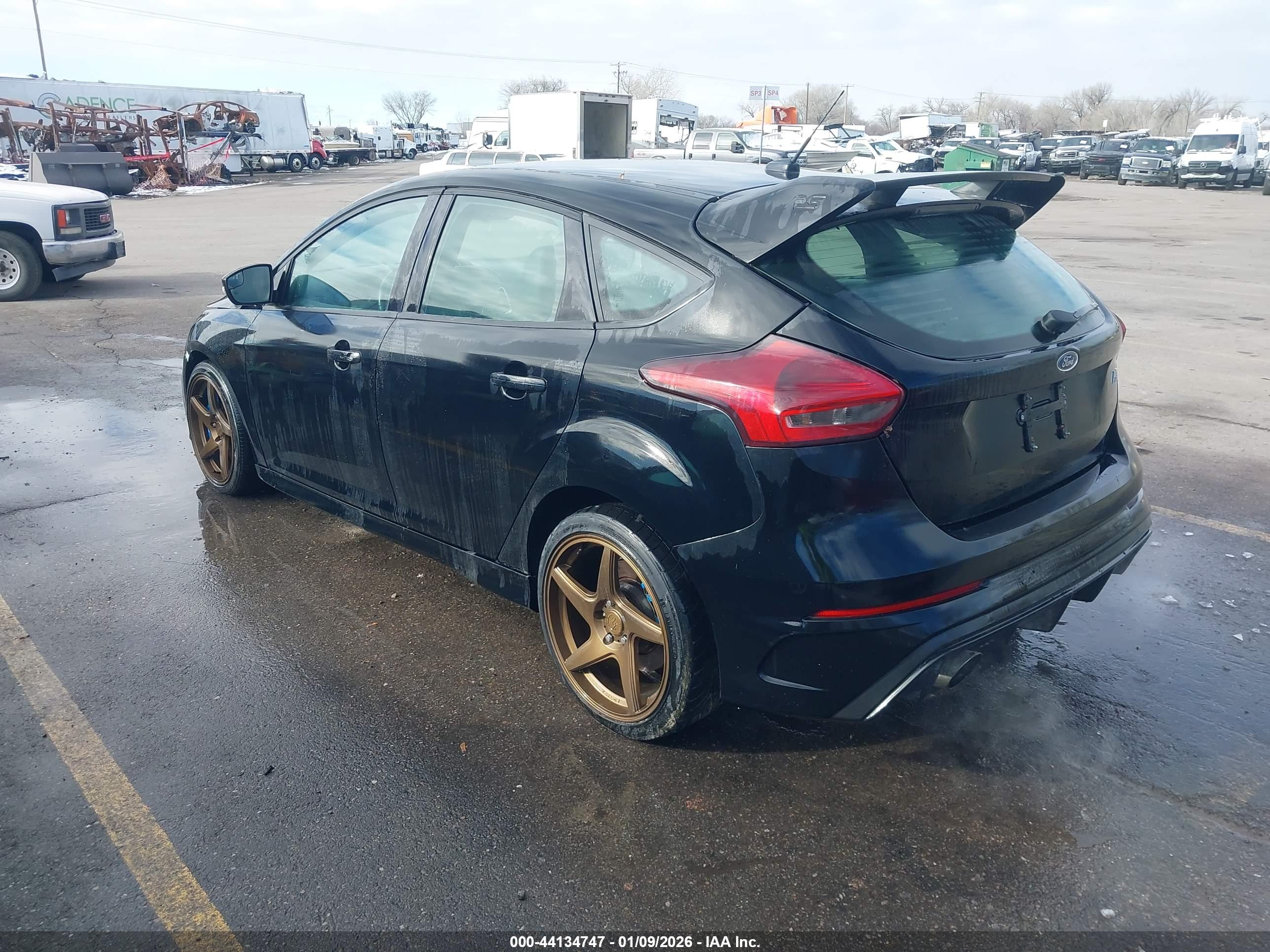 FORD FOCUS image 3