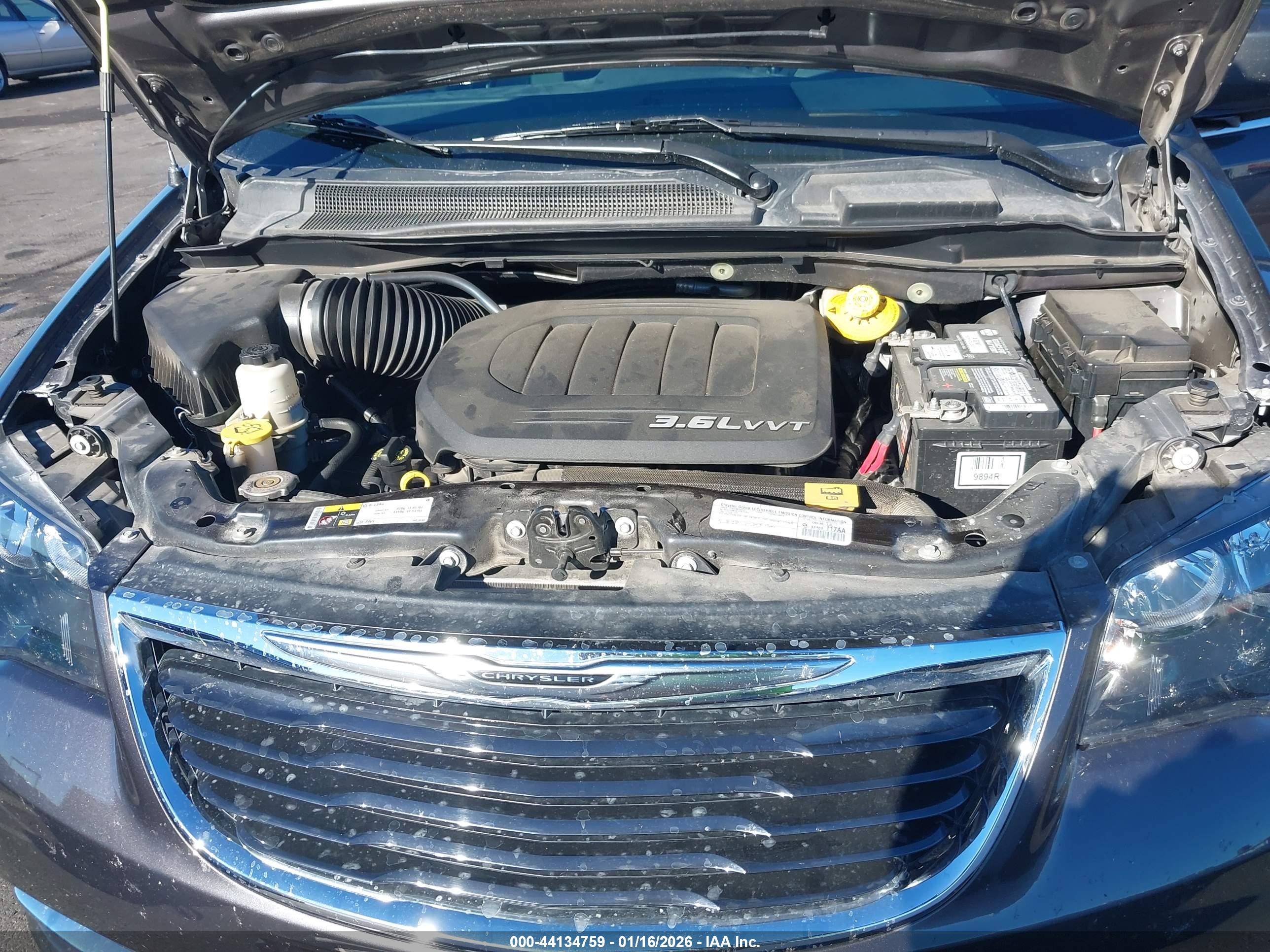 CHRYSLER TOWN image 10