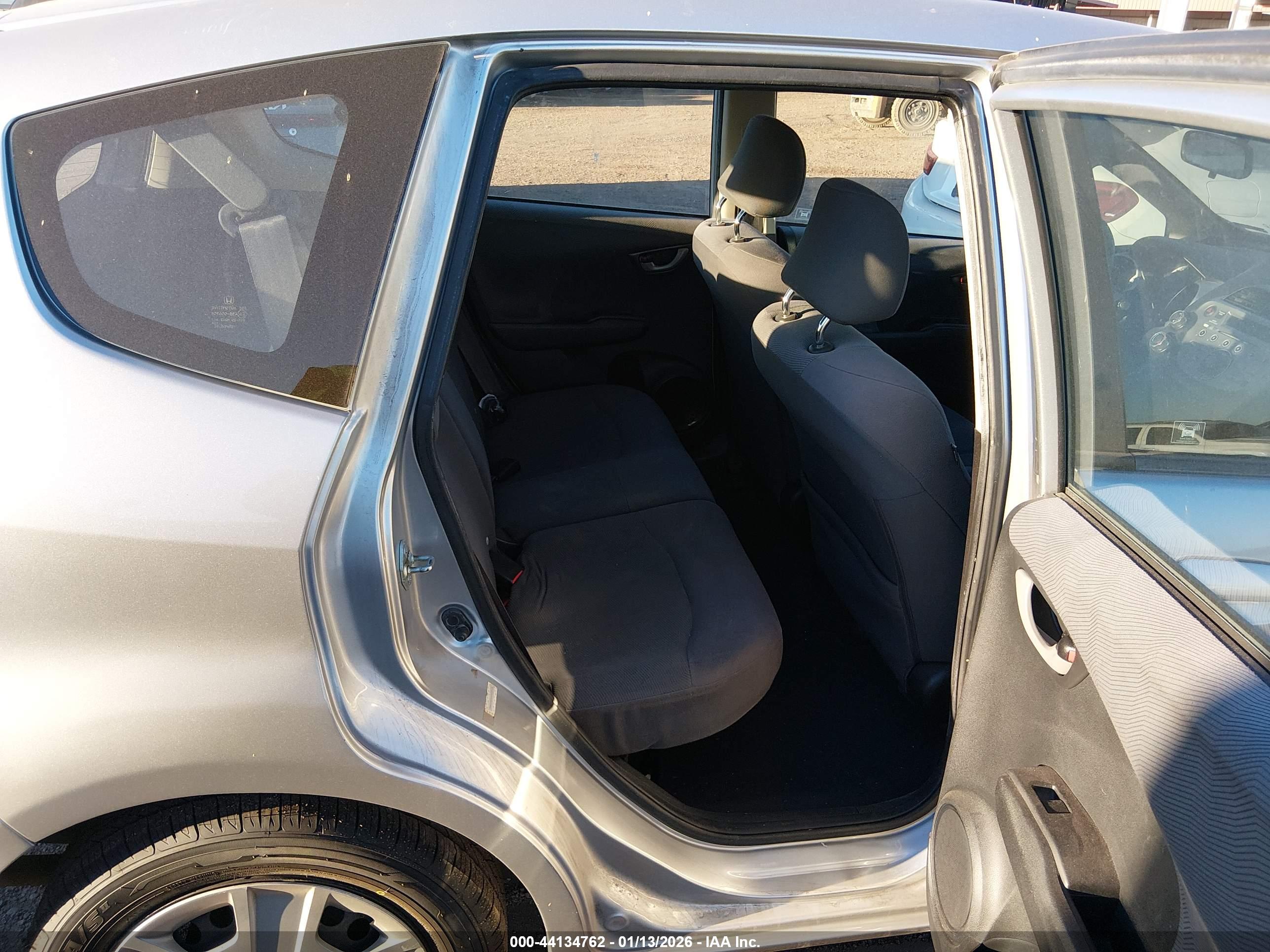 HONDA FIT image 8