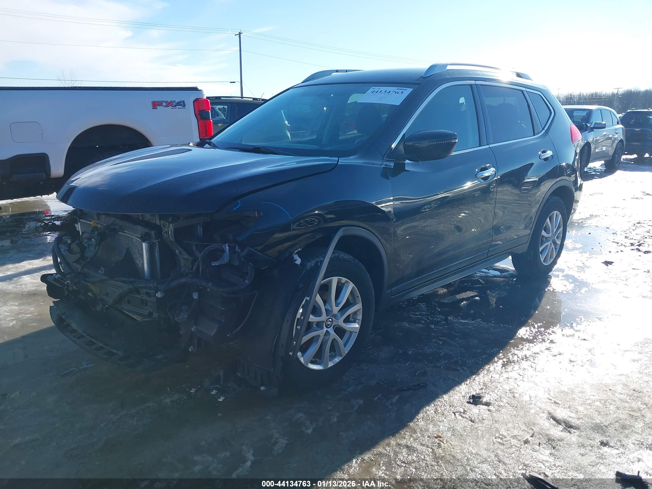 NISSAN ROGUE image 2