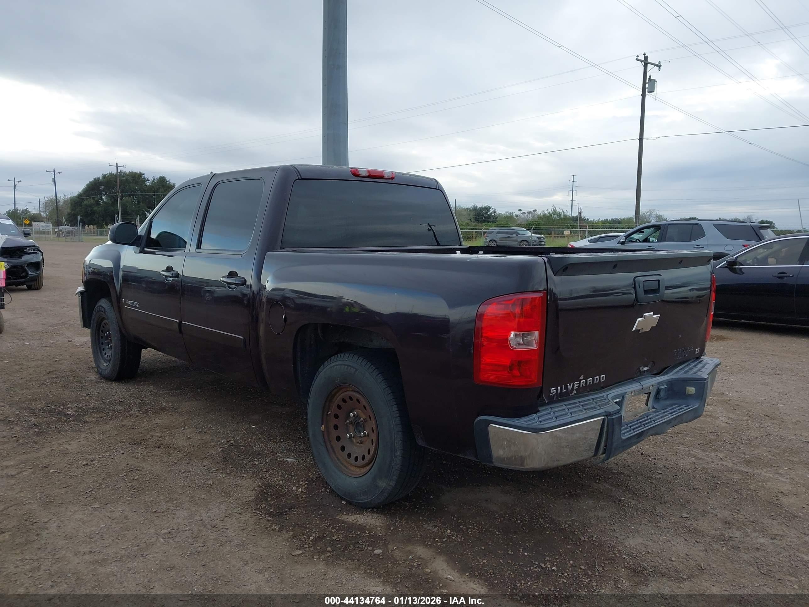 CHEVROLET SILVERADO image 3