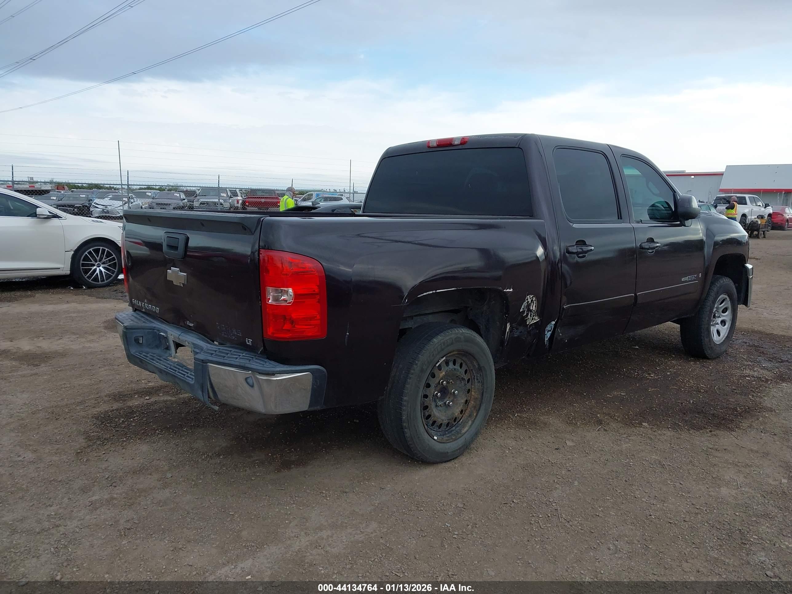 CHEVROLET SILVERADO image 4