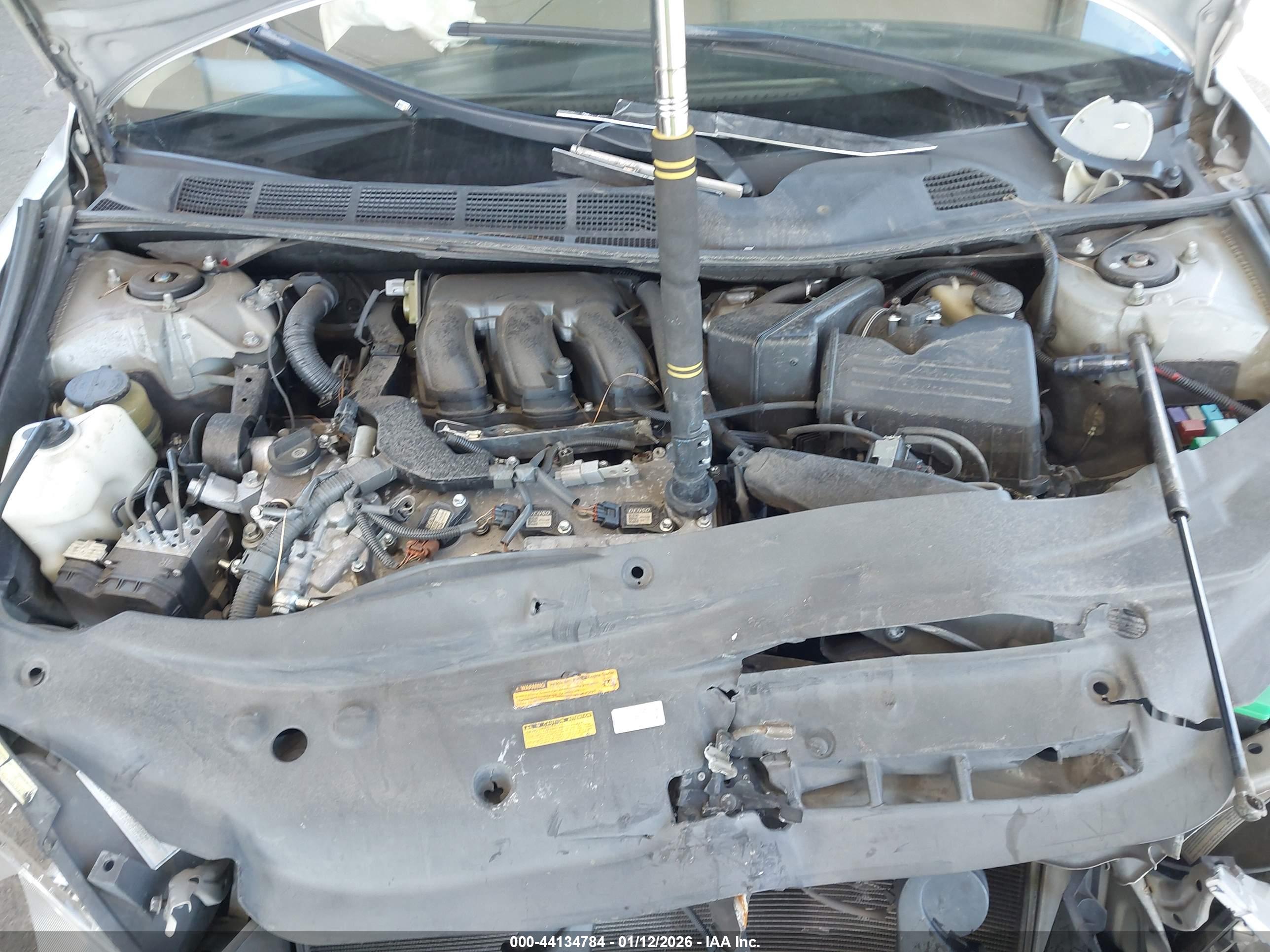 TOYOTA AVALON image 10