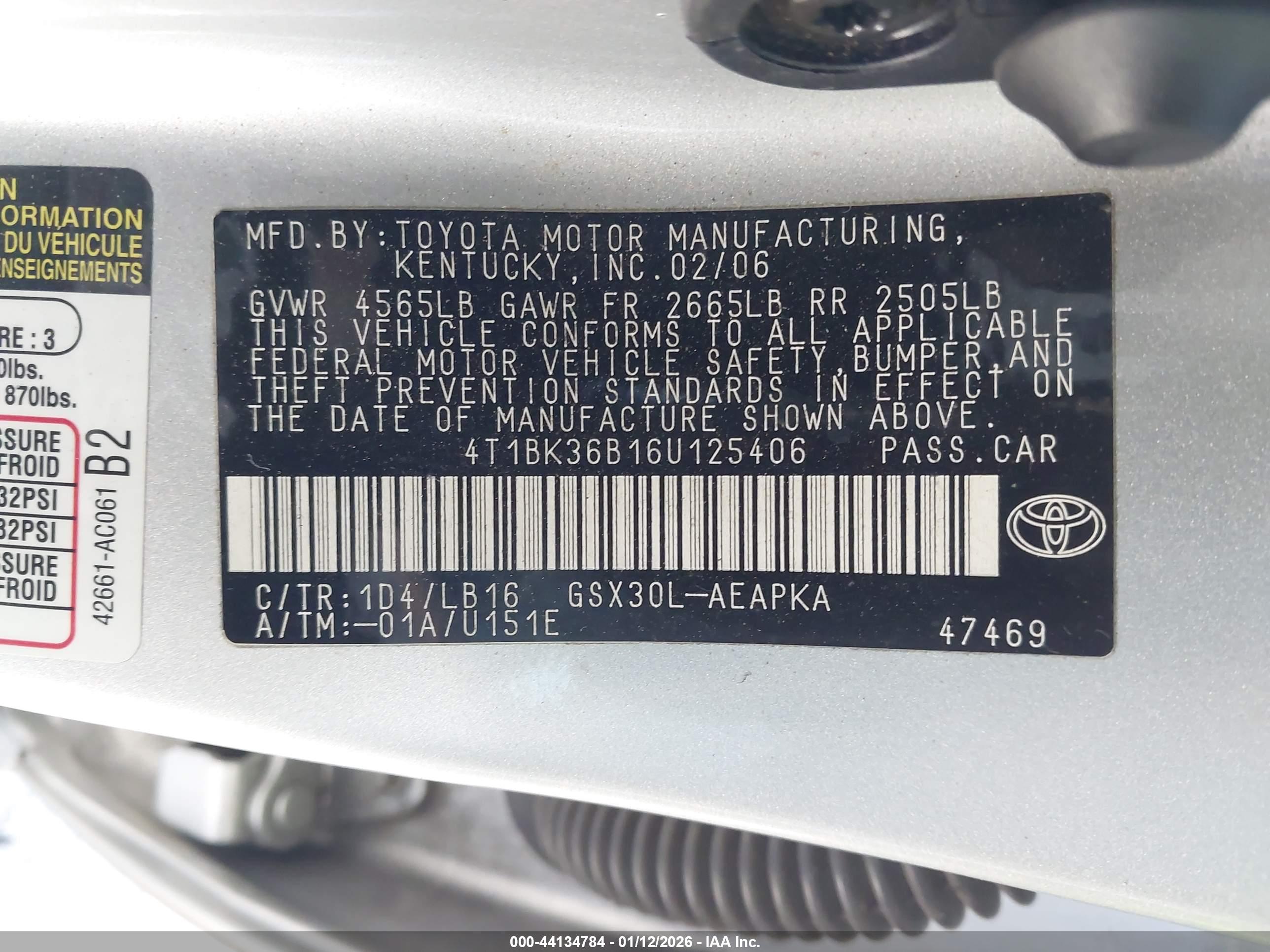 TOYOTA AVALON image 9