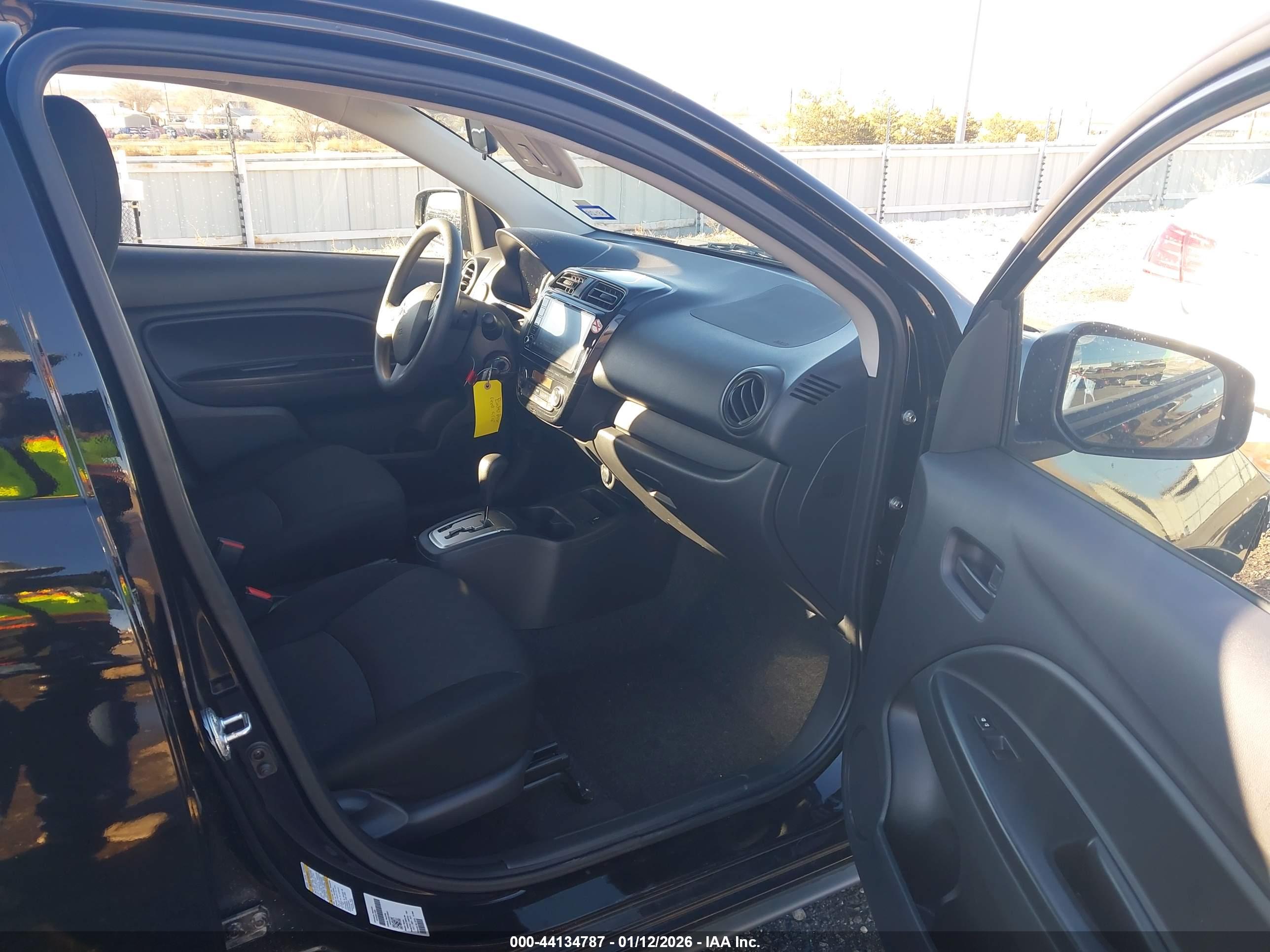 MITSUBISHI MIRAGE image 5