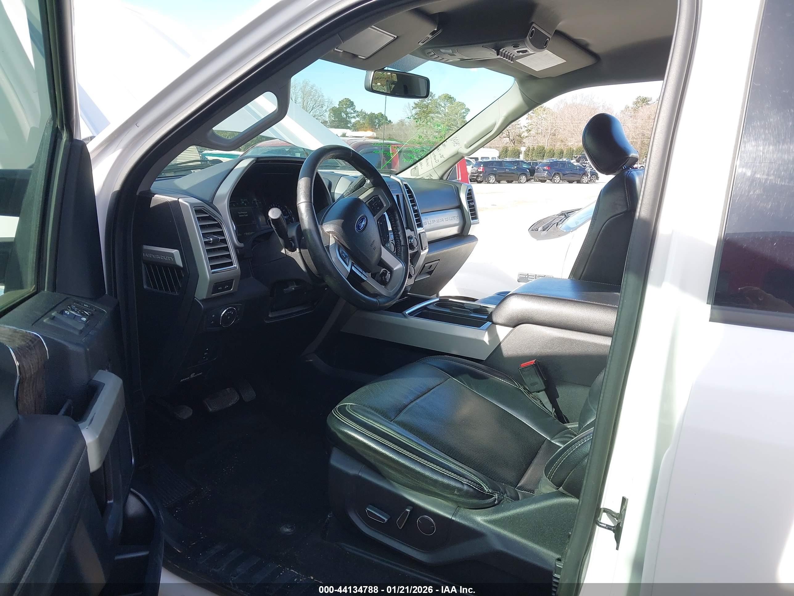 FORD F-350 image 8