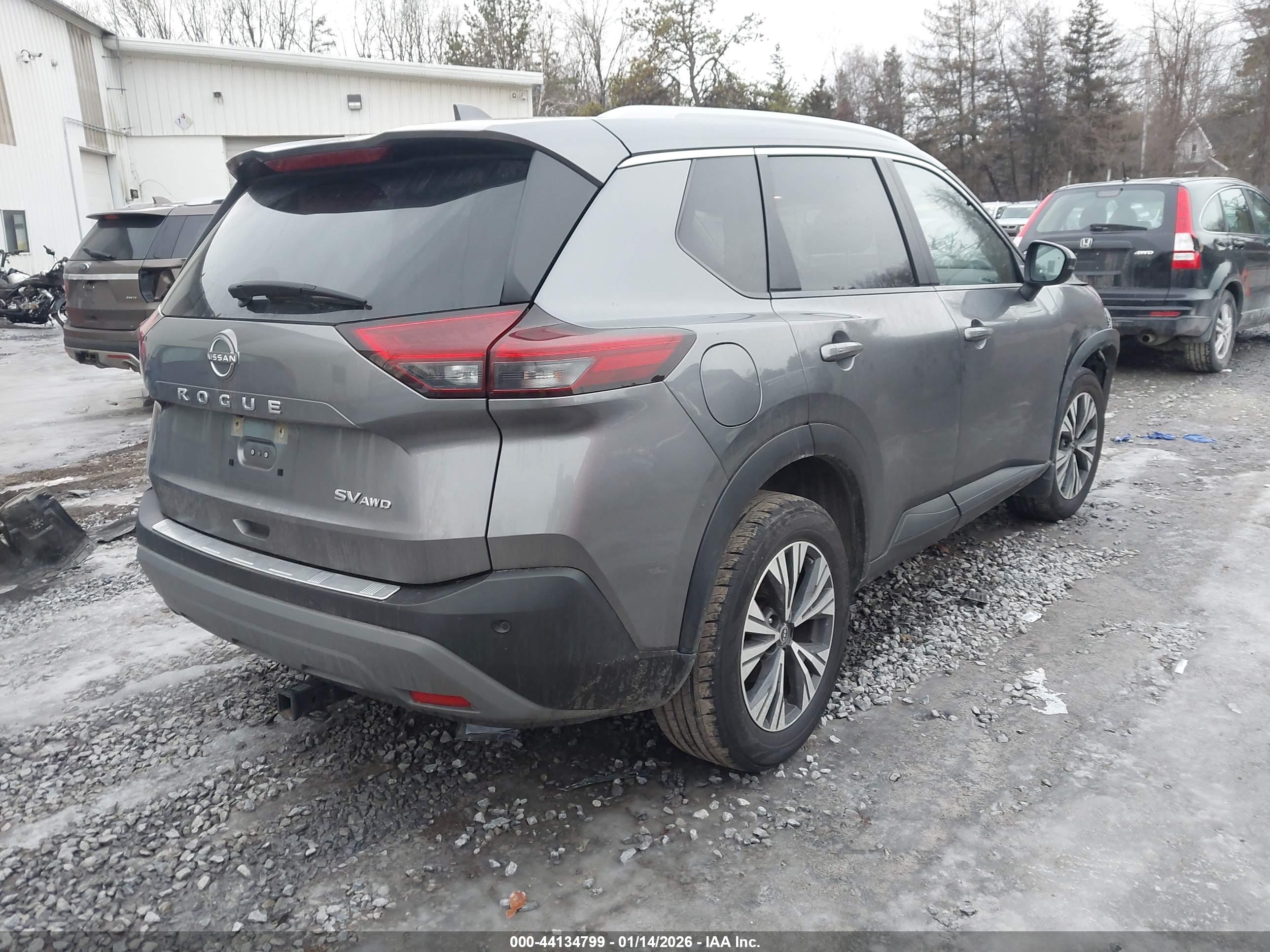 NISSAN ROGUE image 4