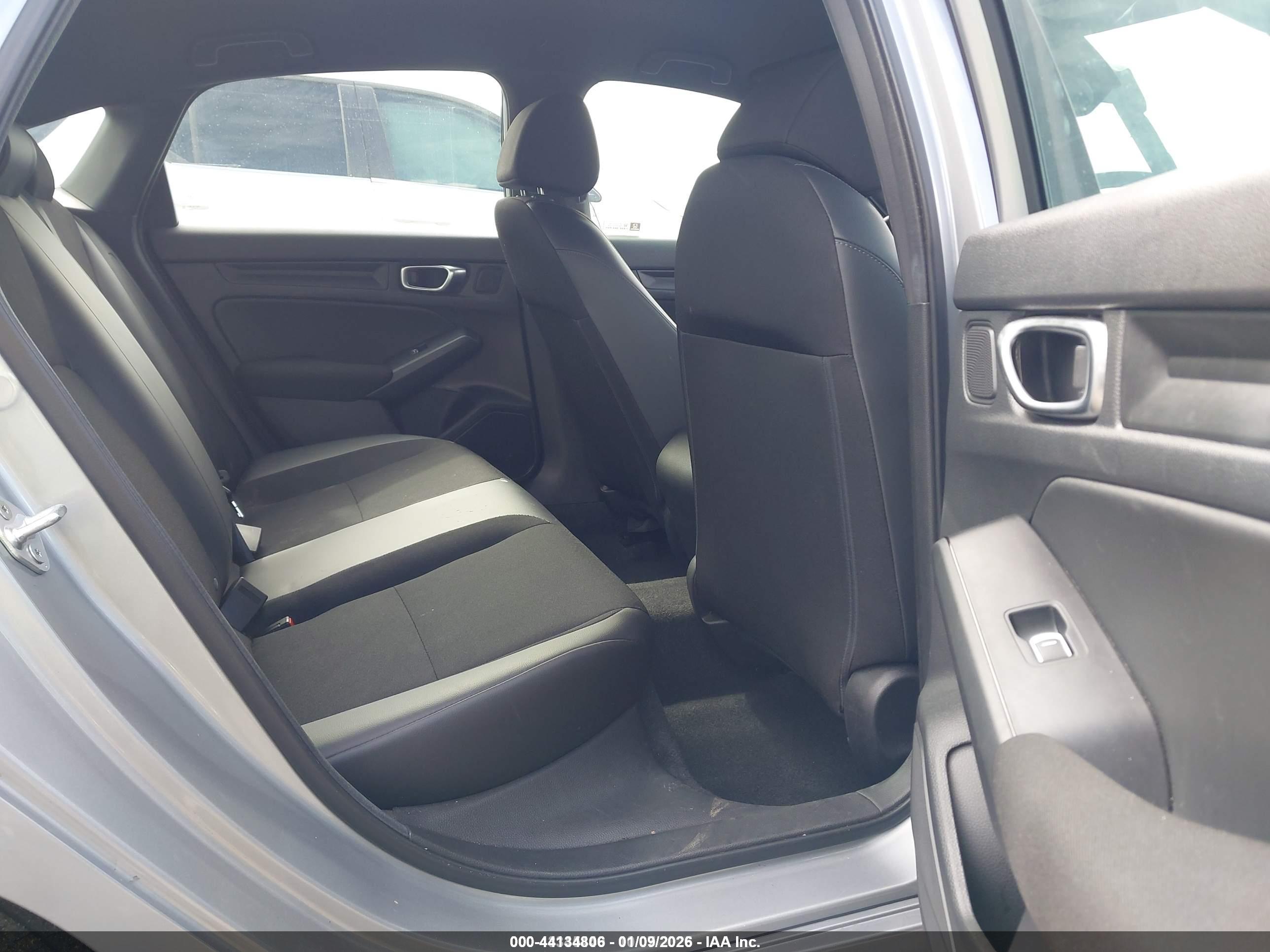 HONDA CIVIC image 8