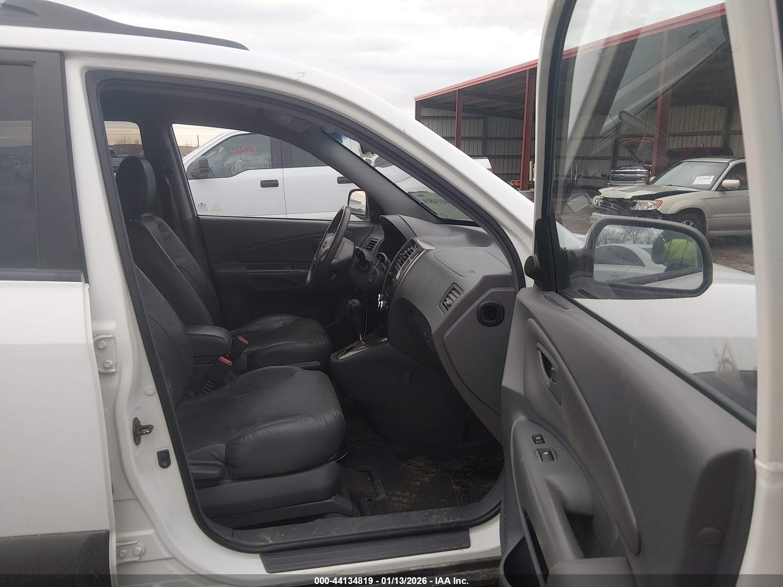 HYUNDAI TUCSON image 5