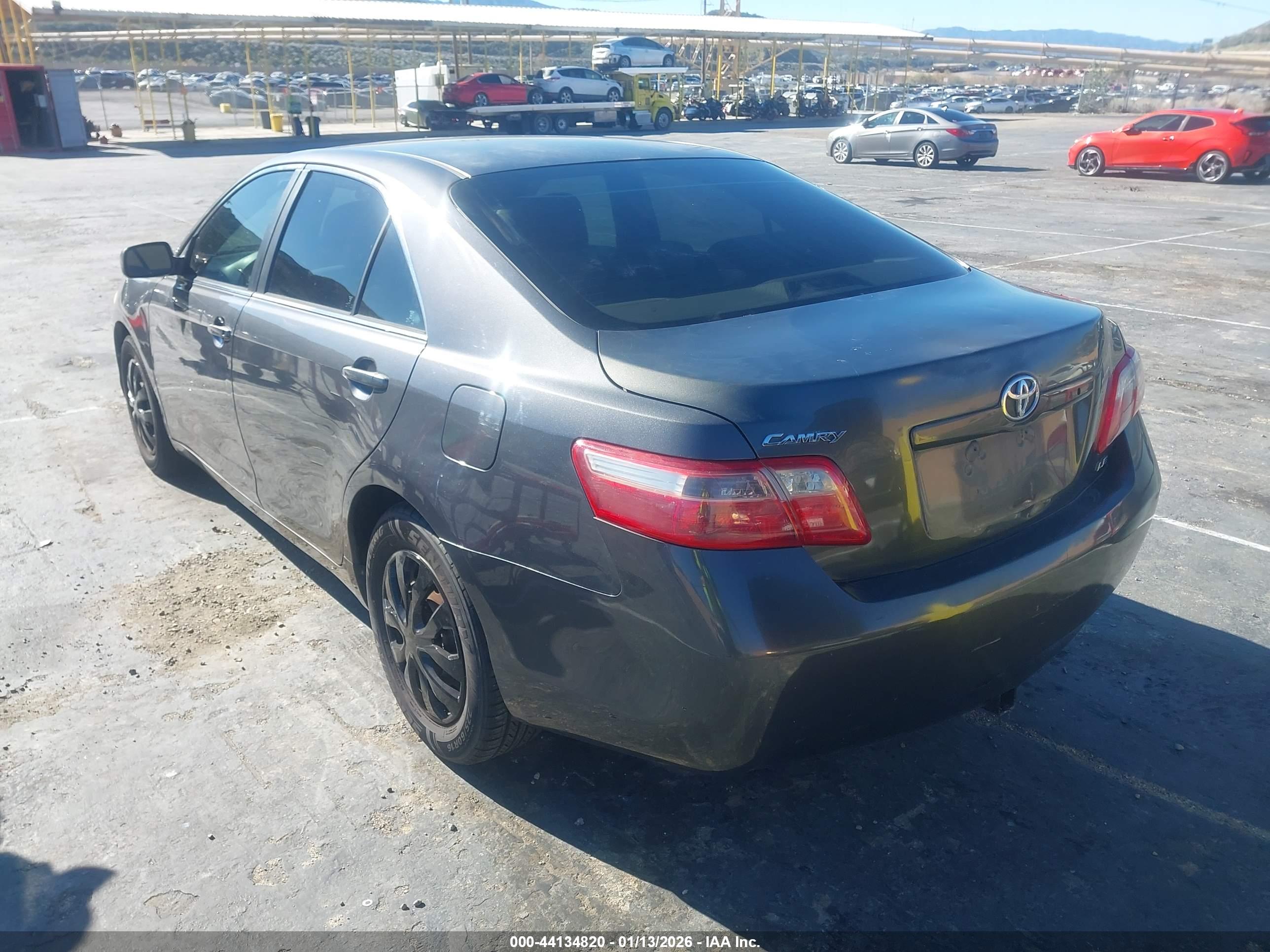 TOYOTA CAMRY image 3