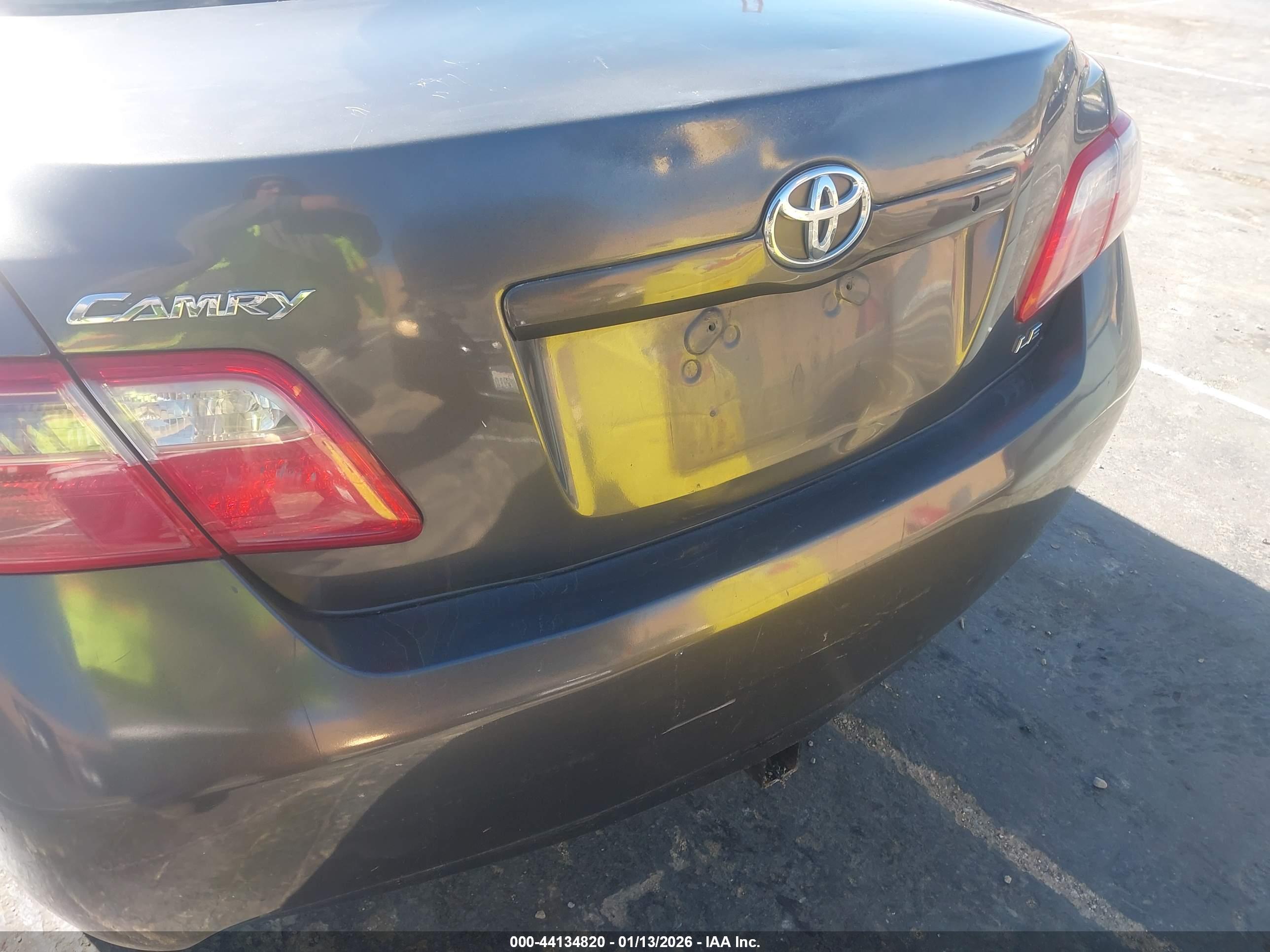 TOYOTA CAMRY image 6