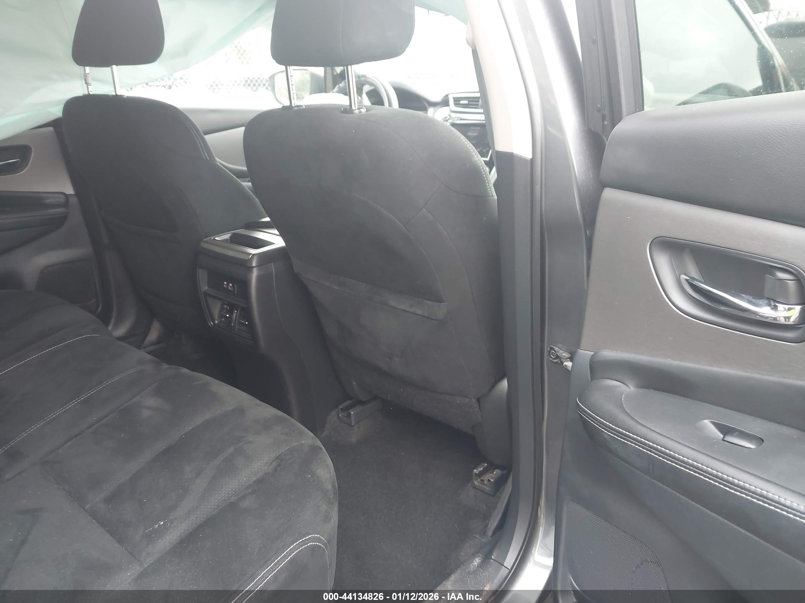 NISSAN MURANO image 8