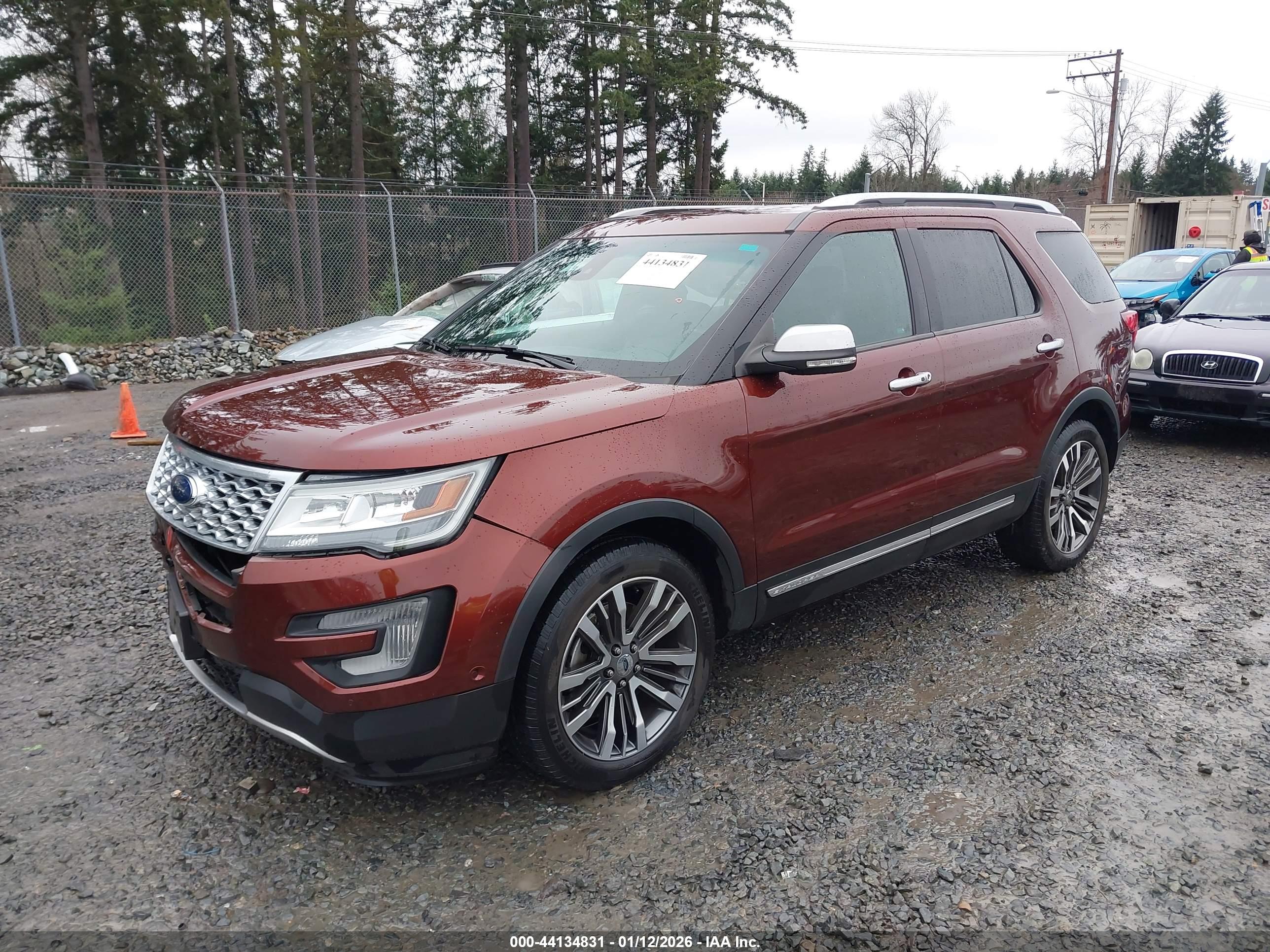 FORD EXPLORER image 2