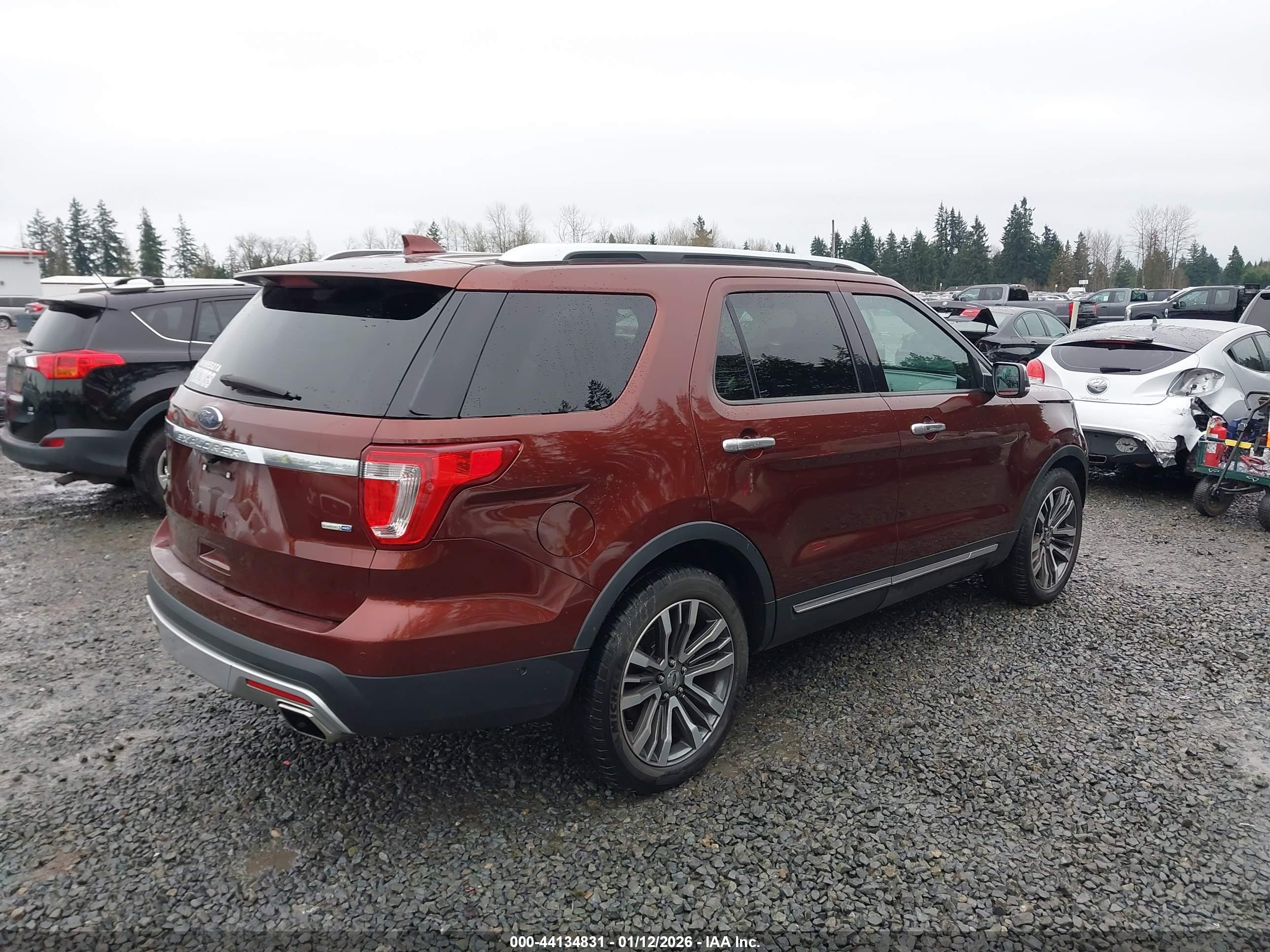 FORD EXPLORER image 4