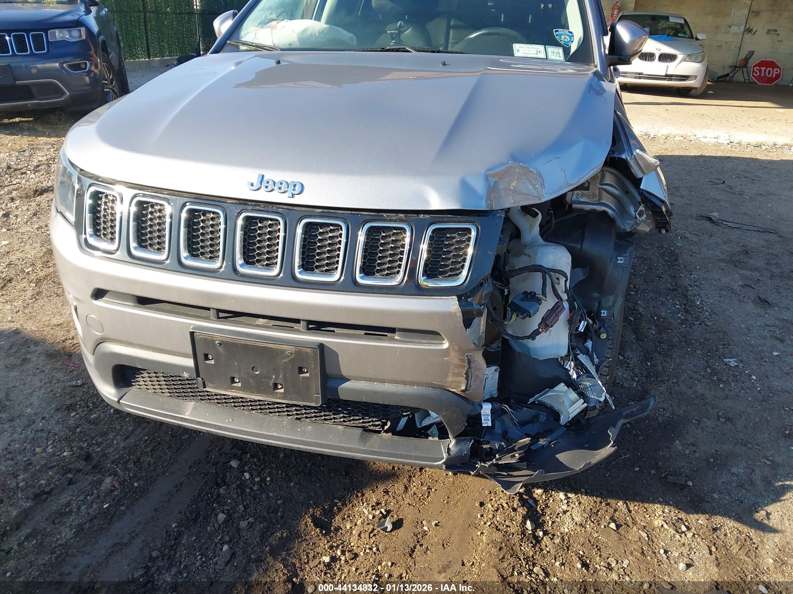 JEEP COMPASS image 6