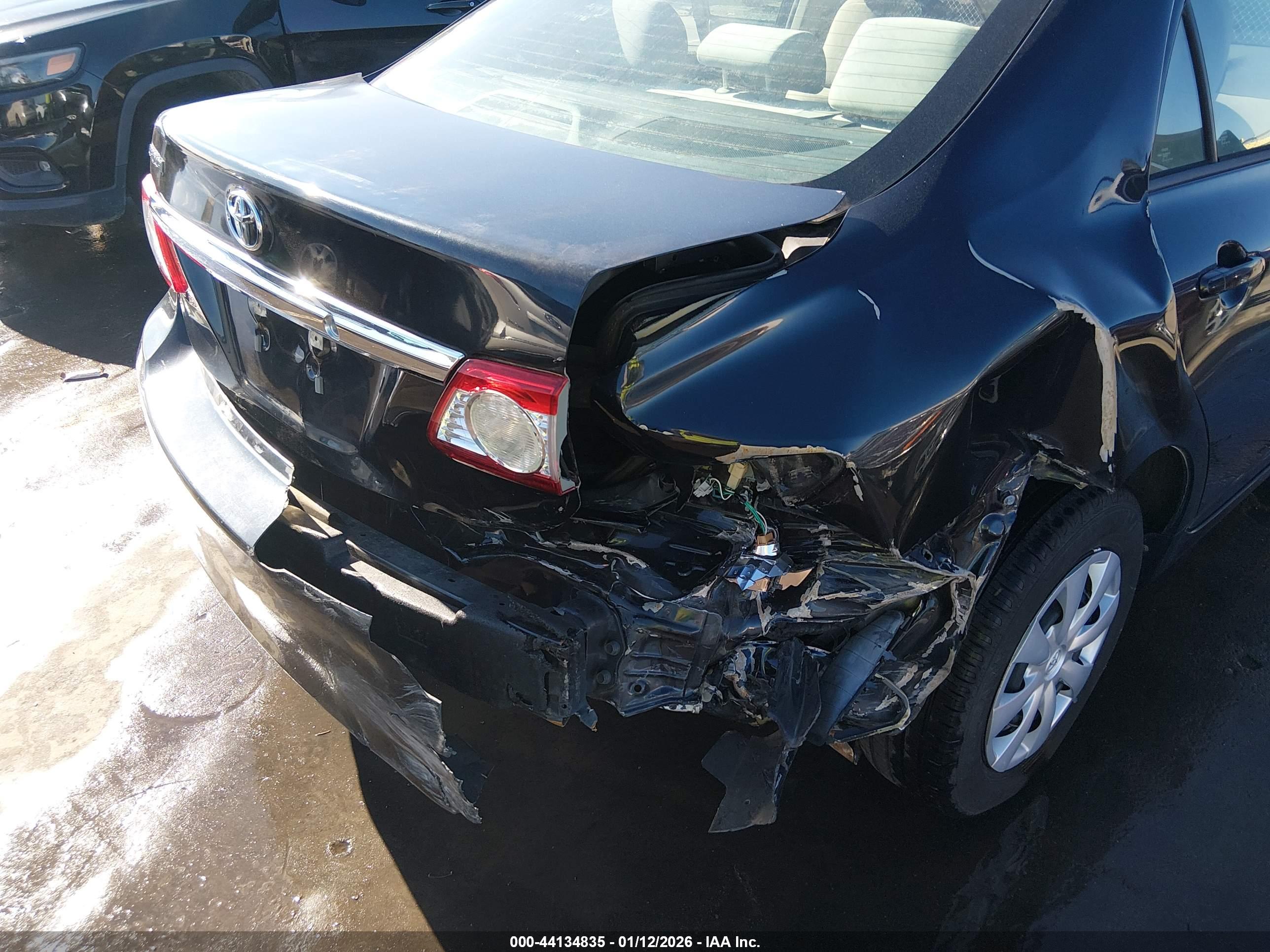 TOYOTA COROLLA image 6