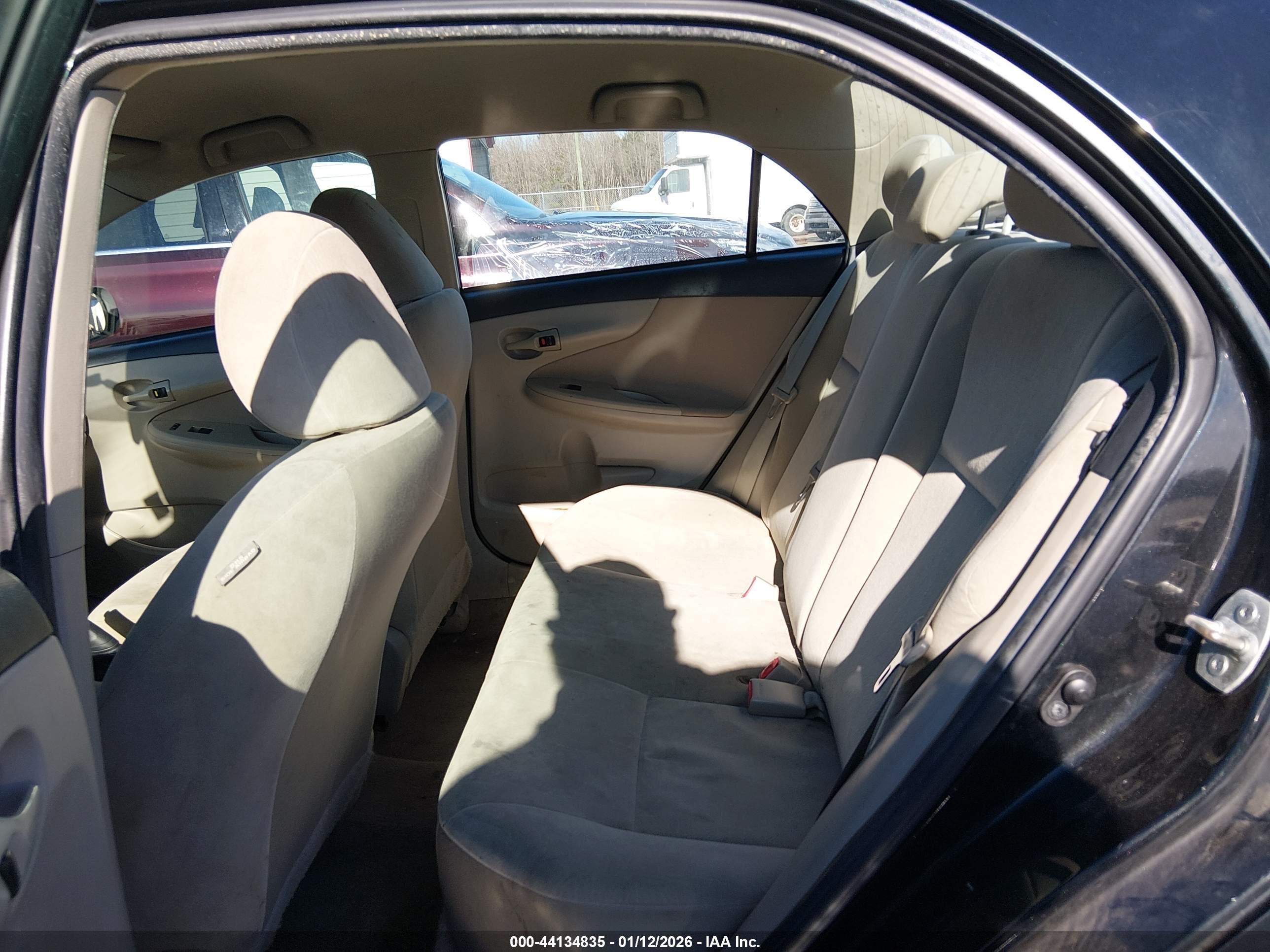 TOYOTA COROLLA image 8