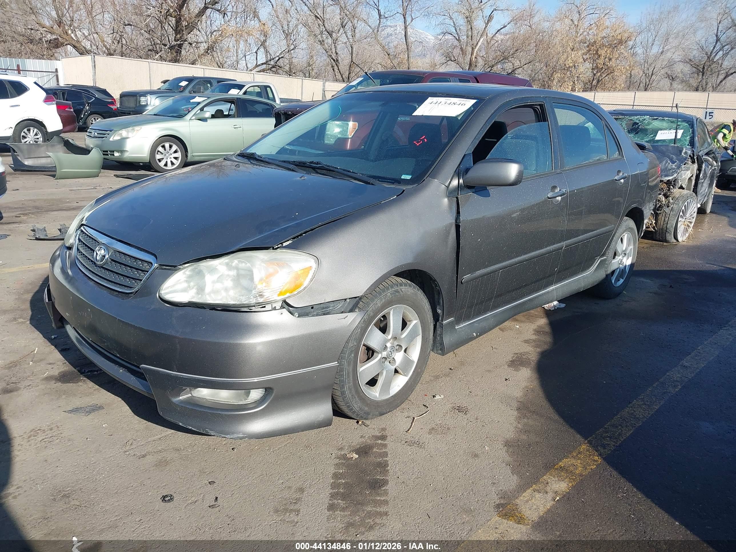 TOYOTA COROLLA image 2