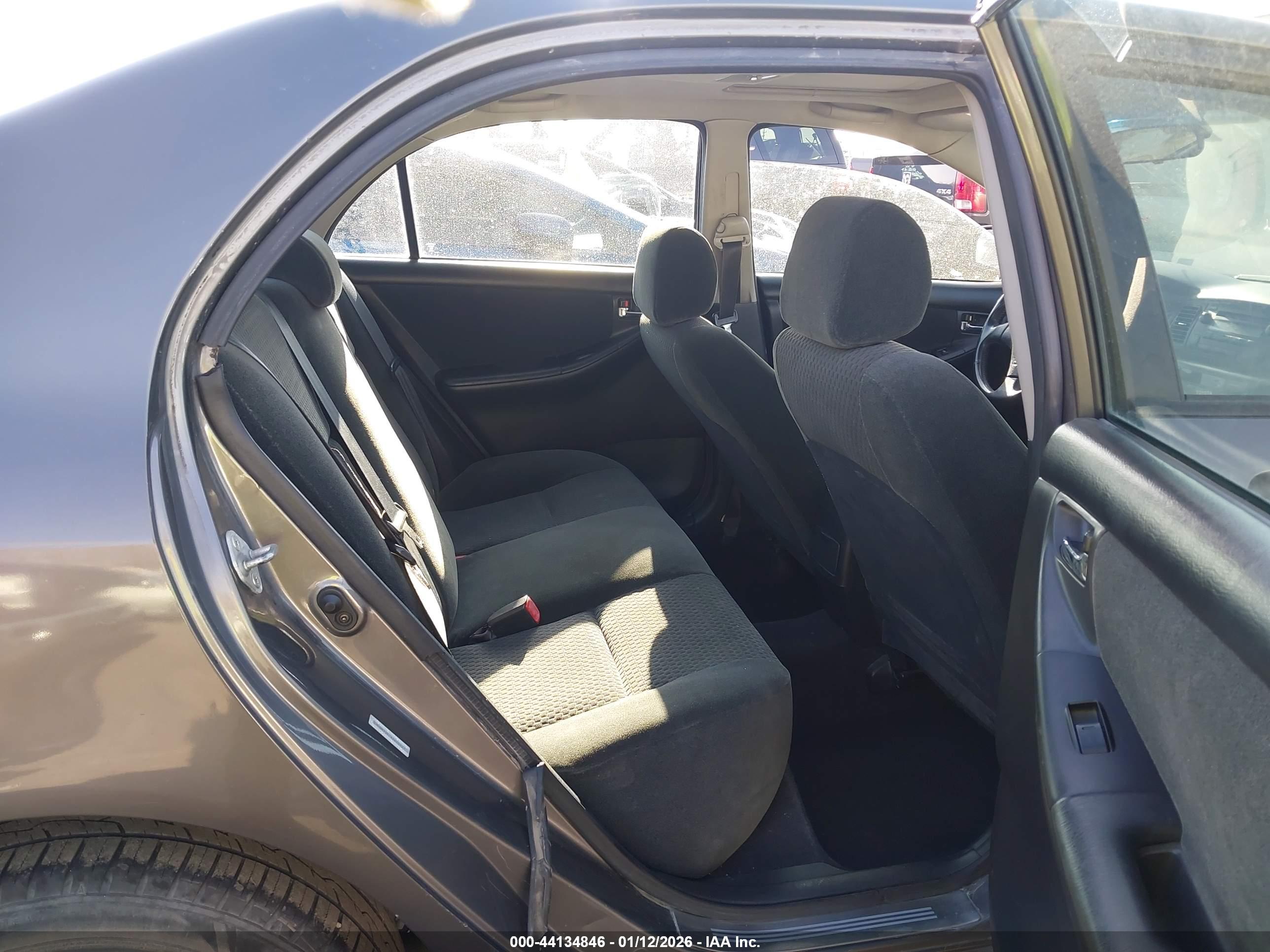 TOYOTA COROLLA image 8