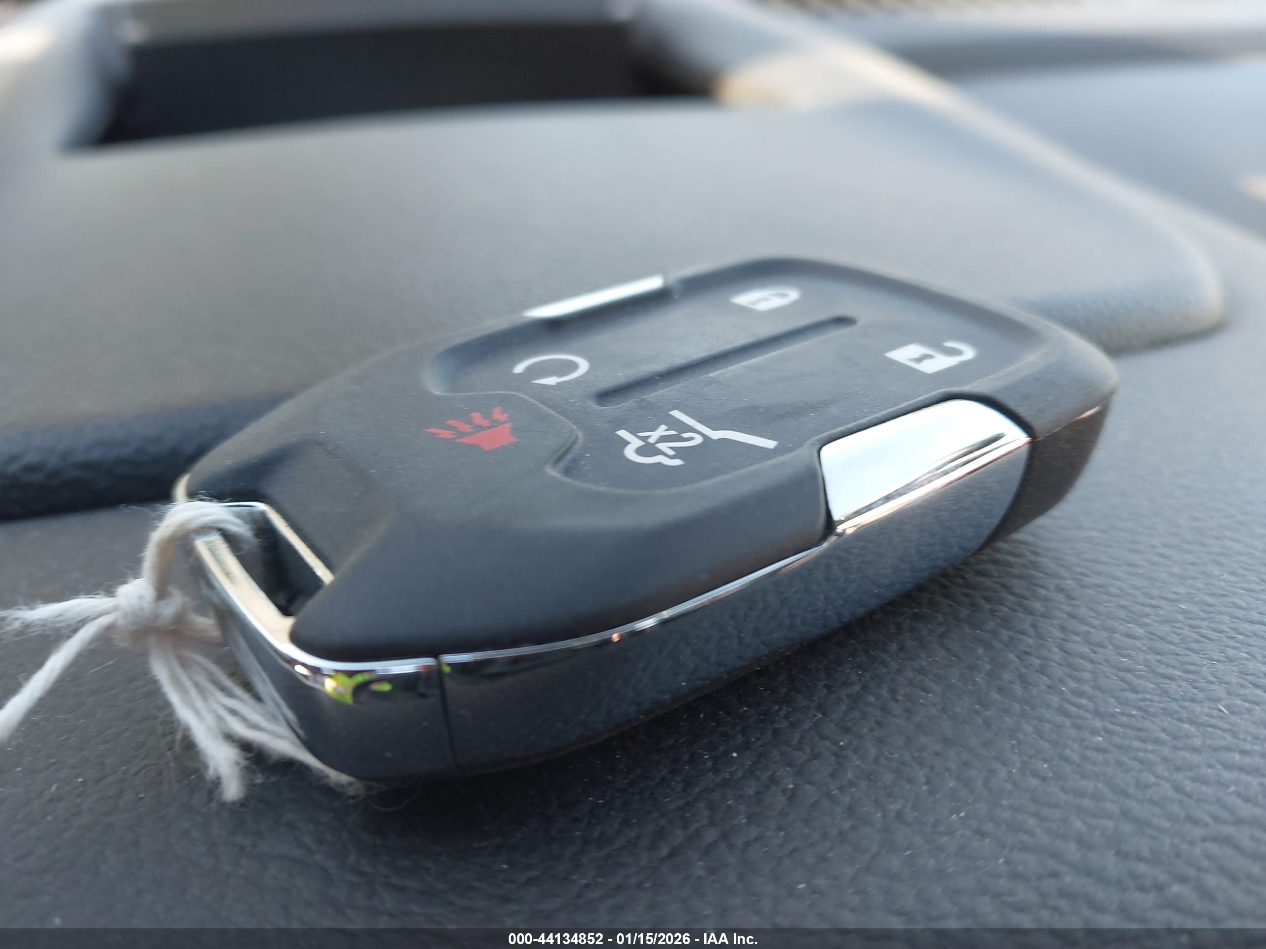 GMC TERRAIN image 11