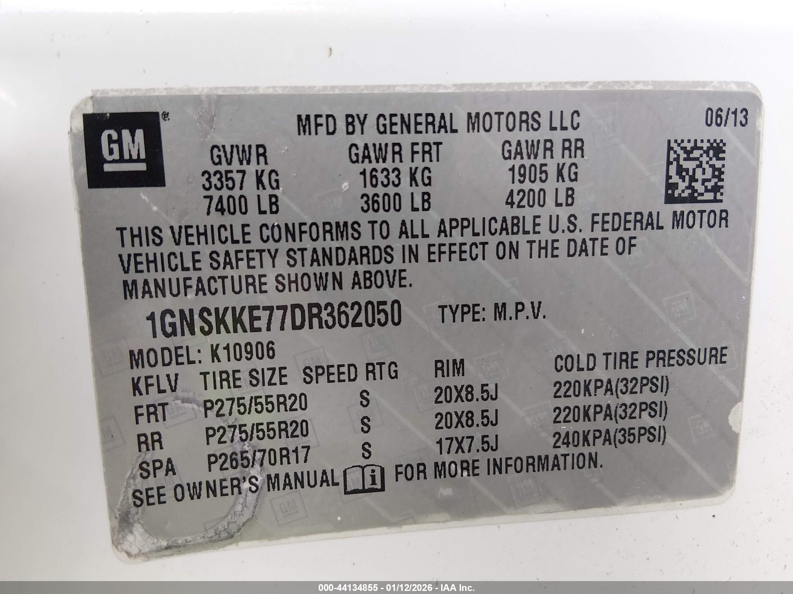 CHEVROLET SUBURBAN image 9