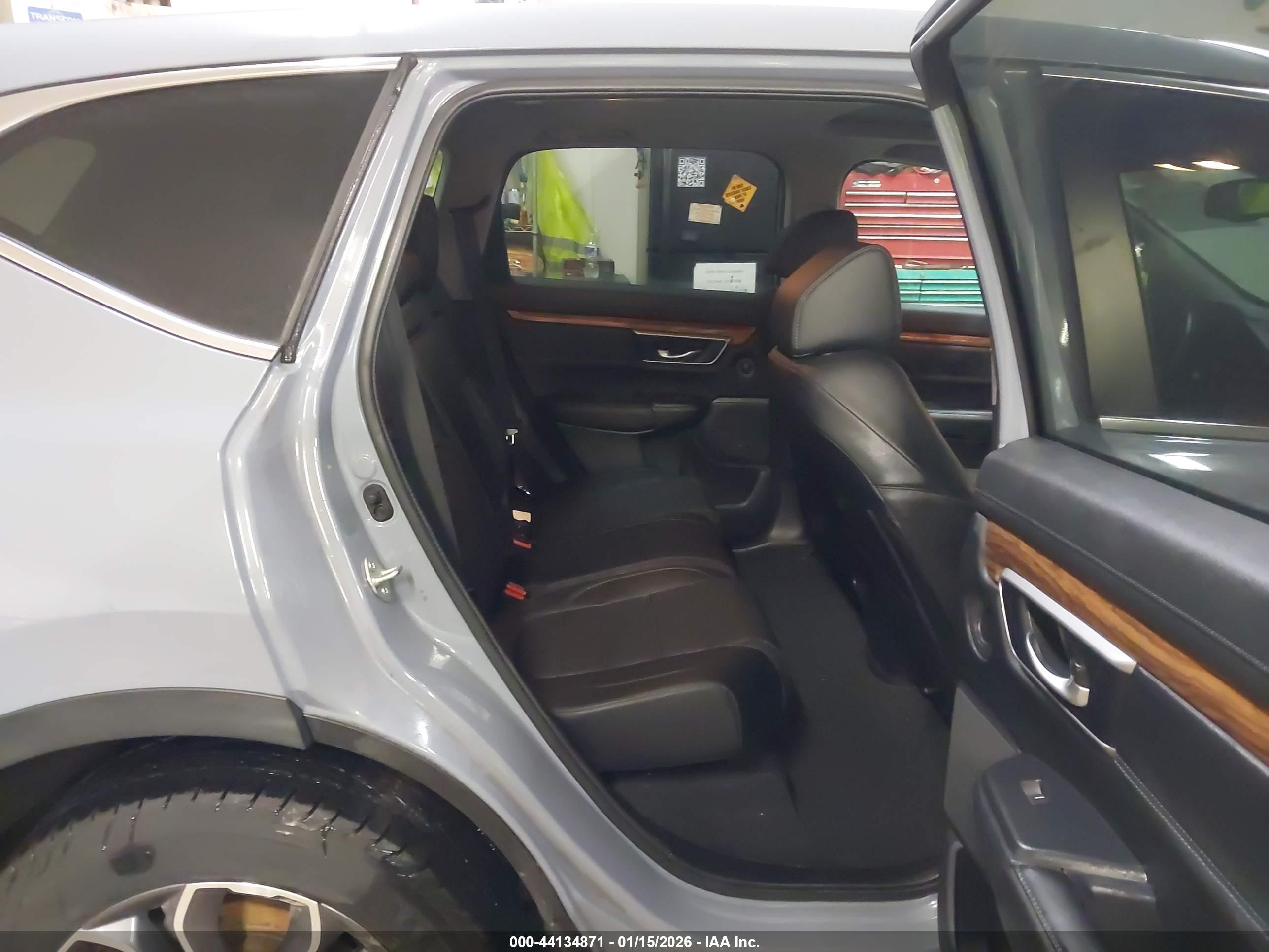 HONDA CR-V image 8