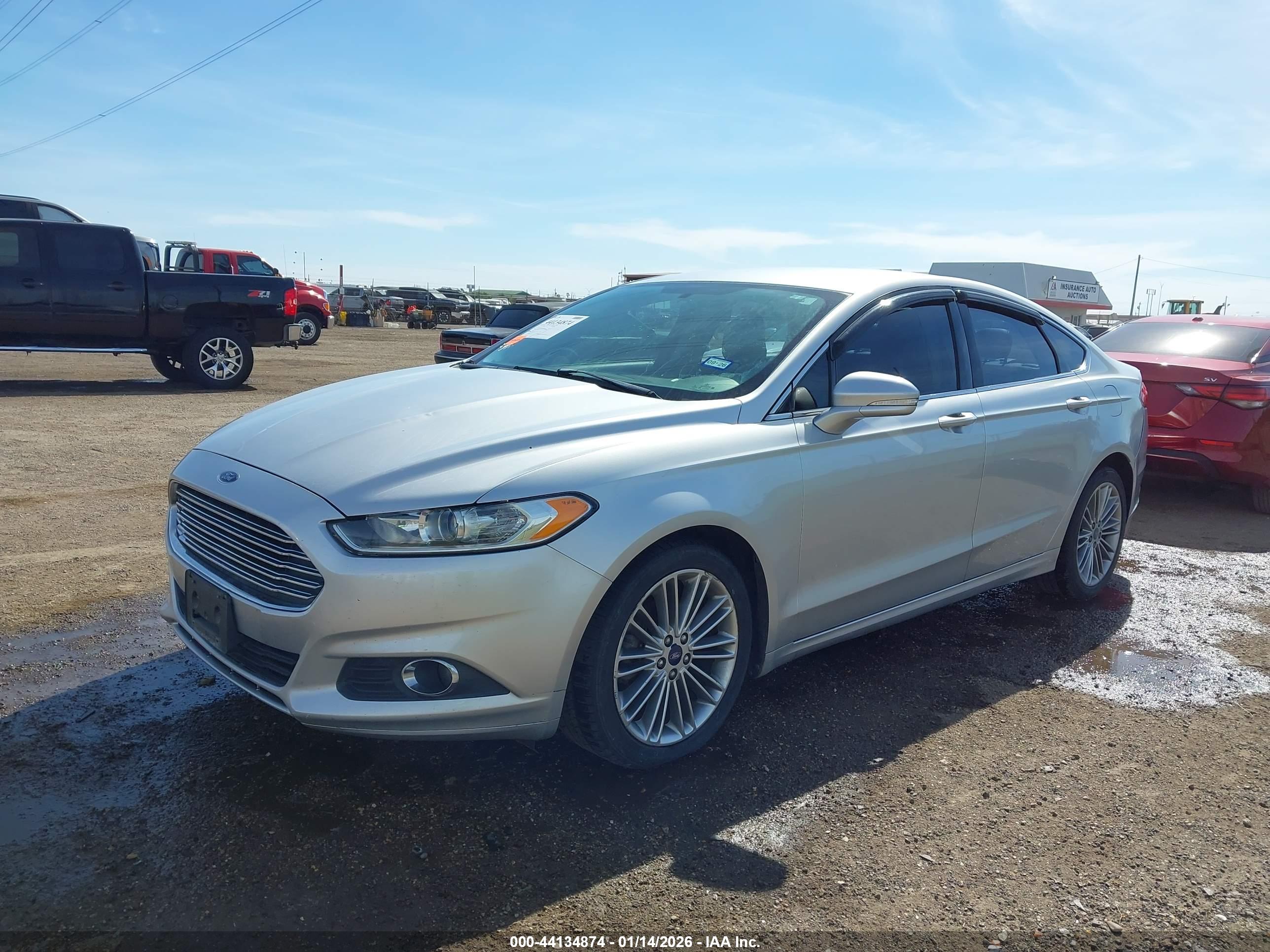 FORD FUSION image 2