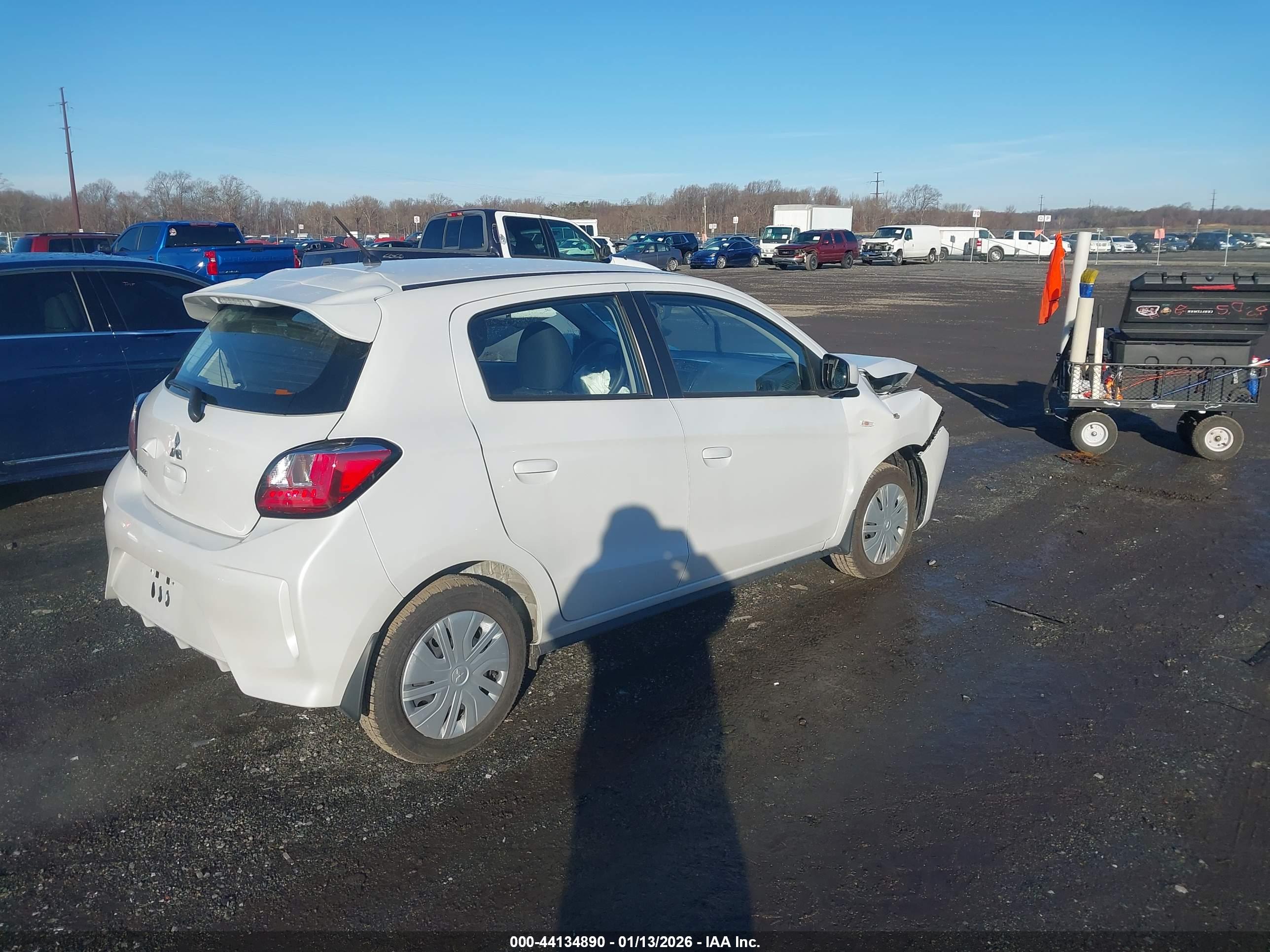 MITSUBISHI MIRAGE image 4