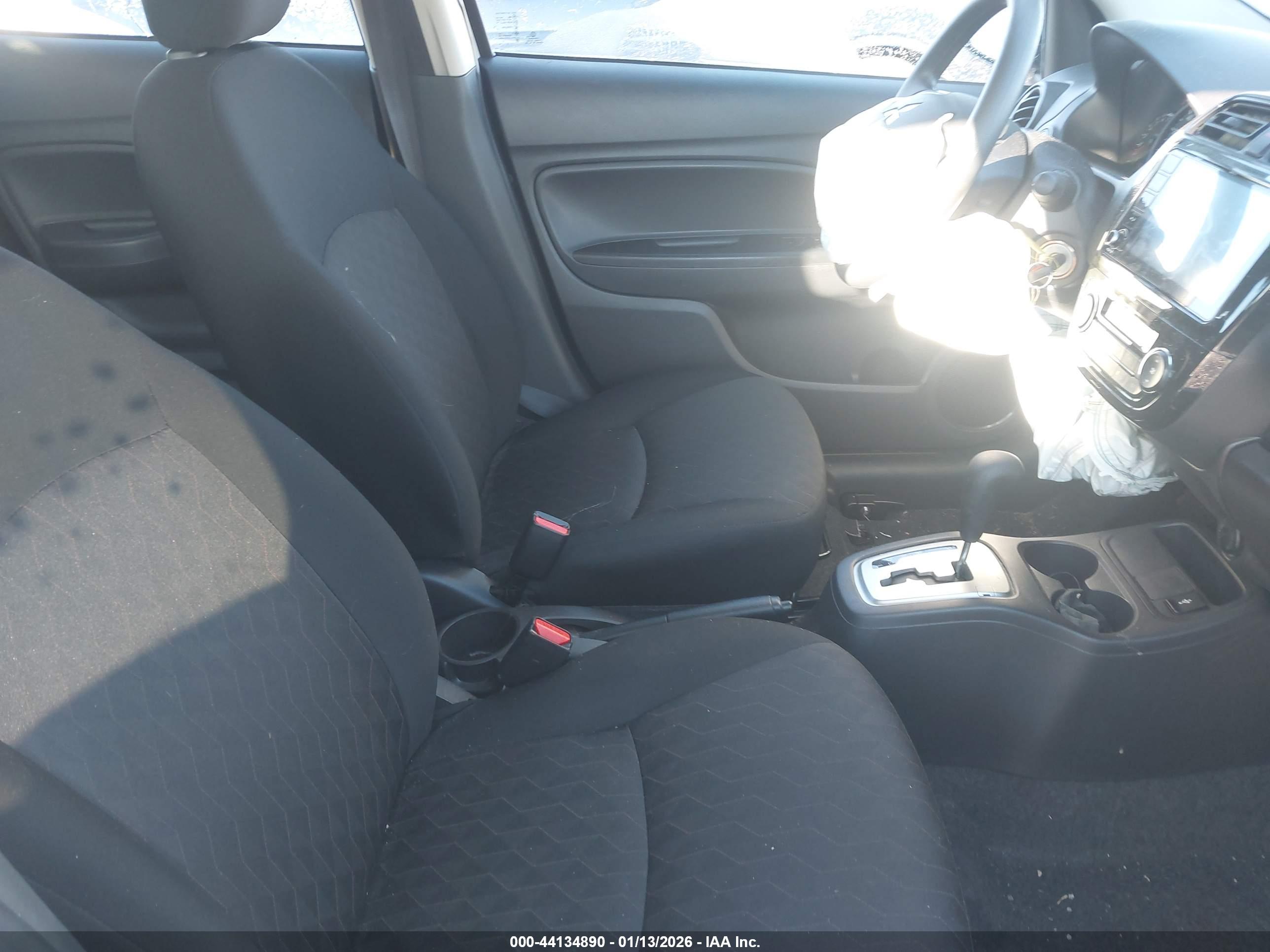 MITSUBISHI MIRAGE image 5
