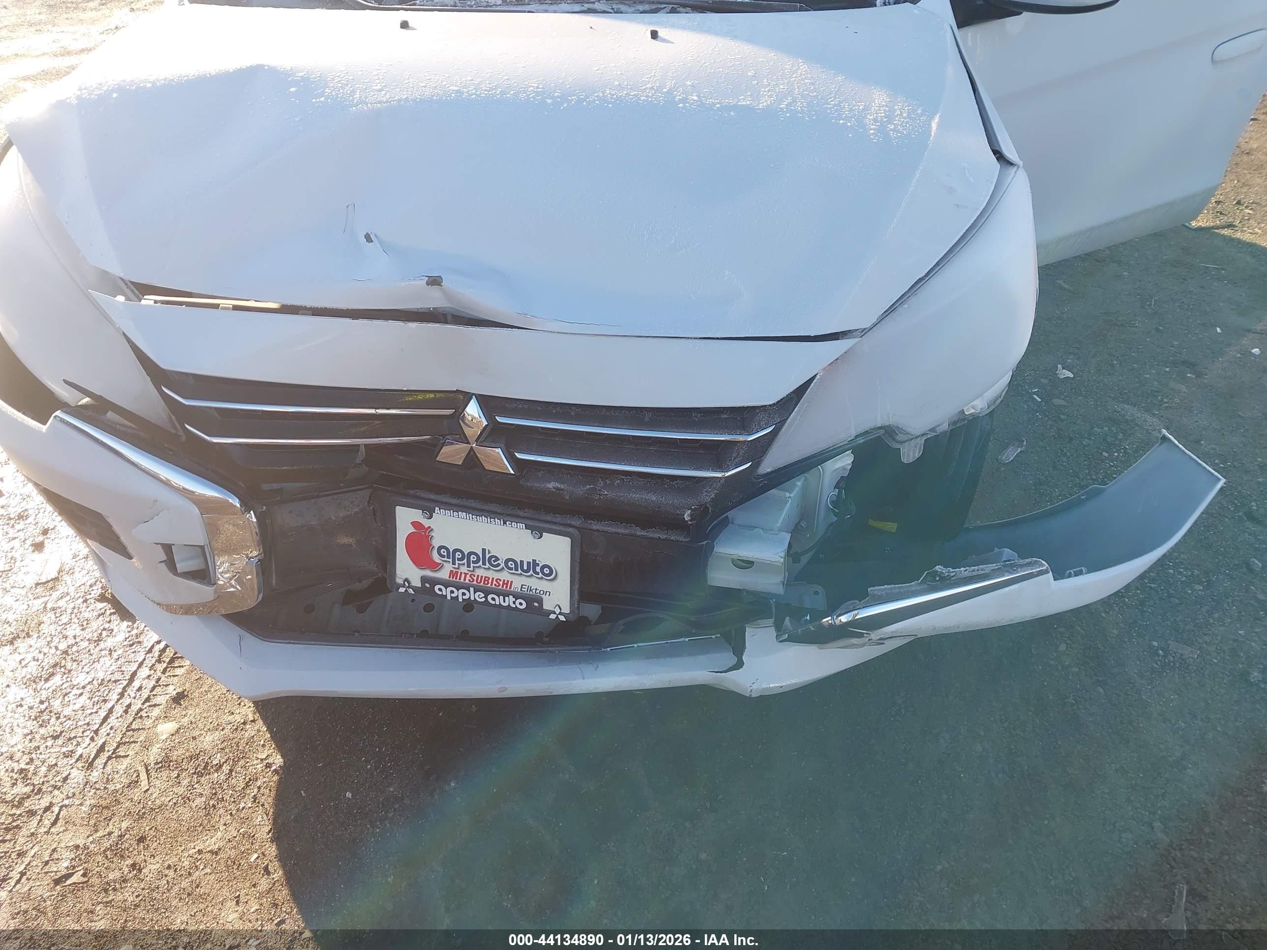 MITSUBISHI MIRAGE image 6