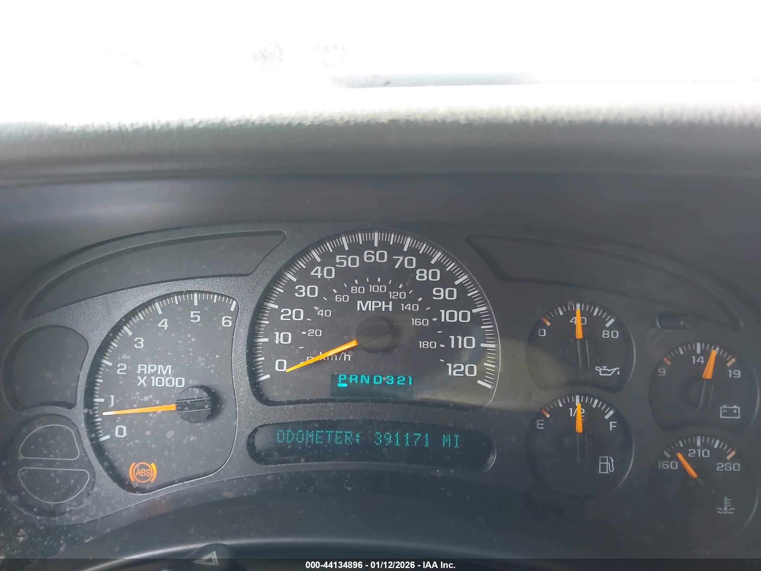 CHEVROLET TAHOE image 7