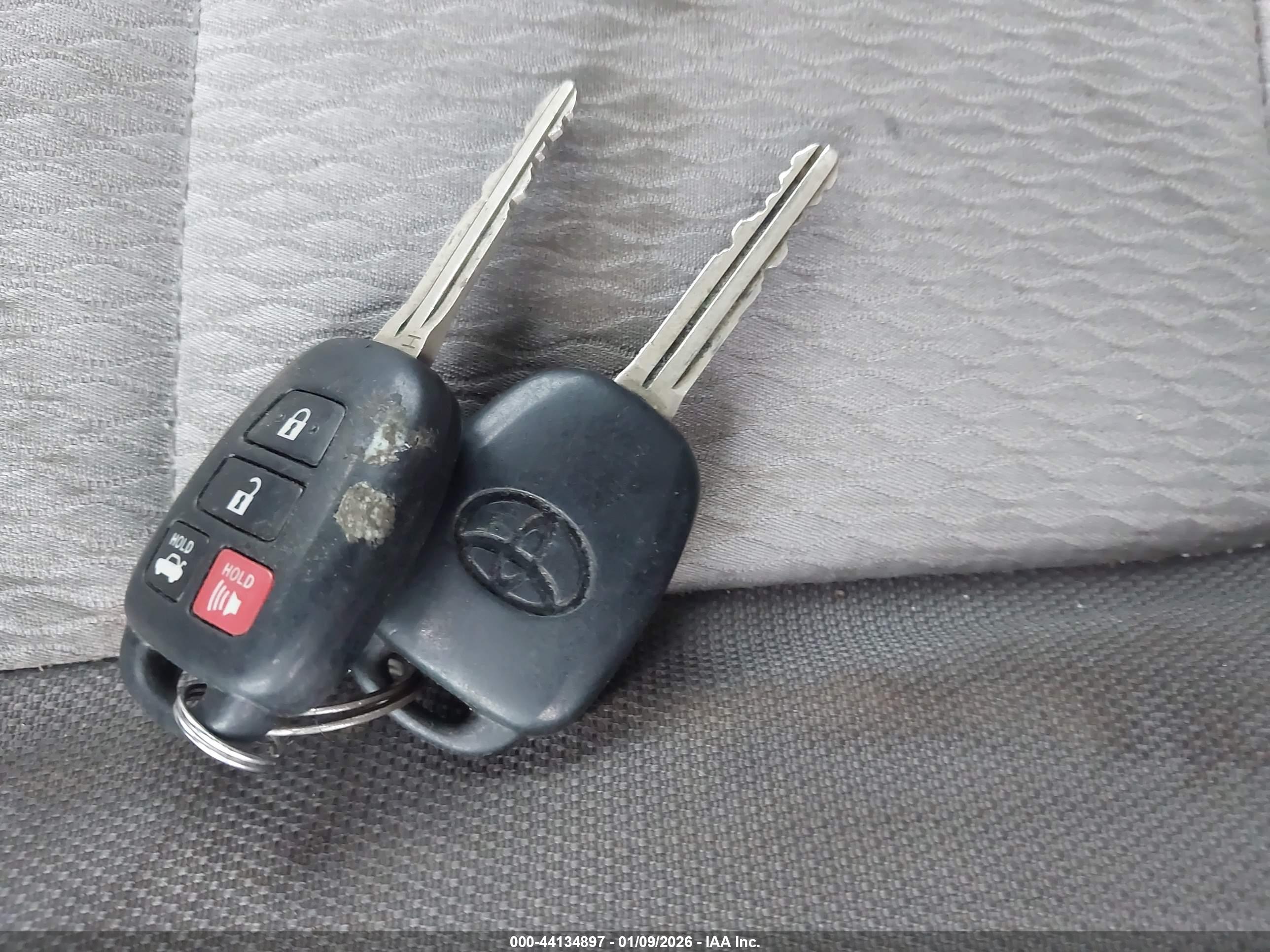 TOYOTA COROLLA image 11