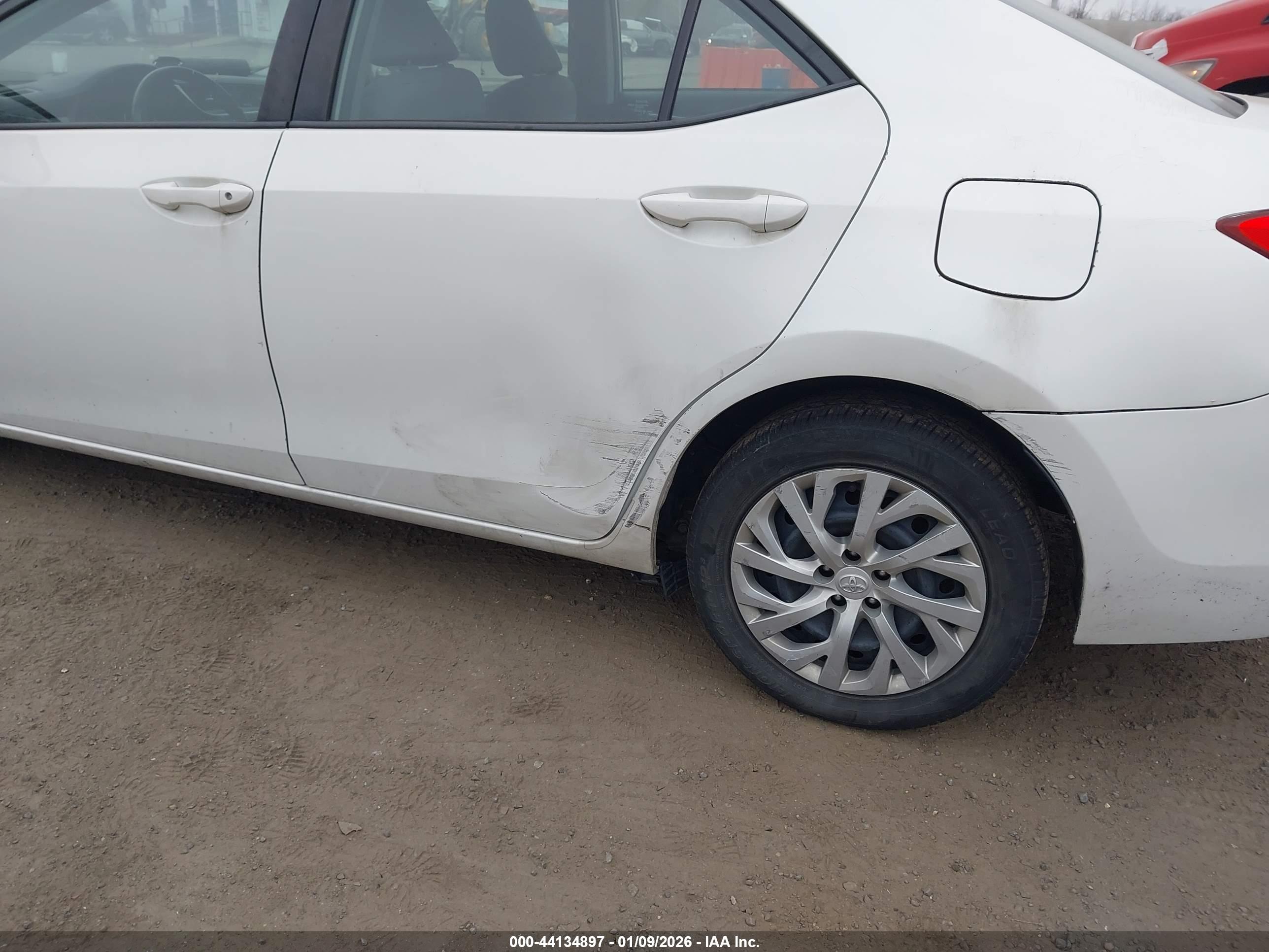 TOYOTA COROLLA image 6