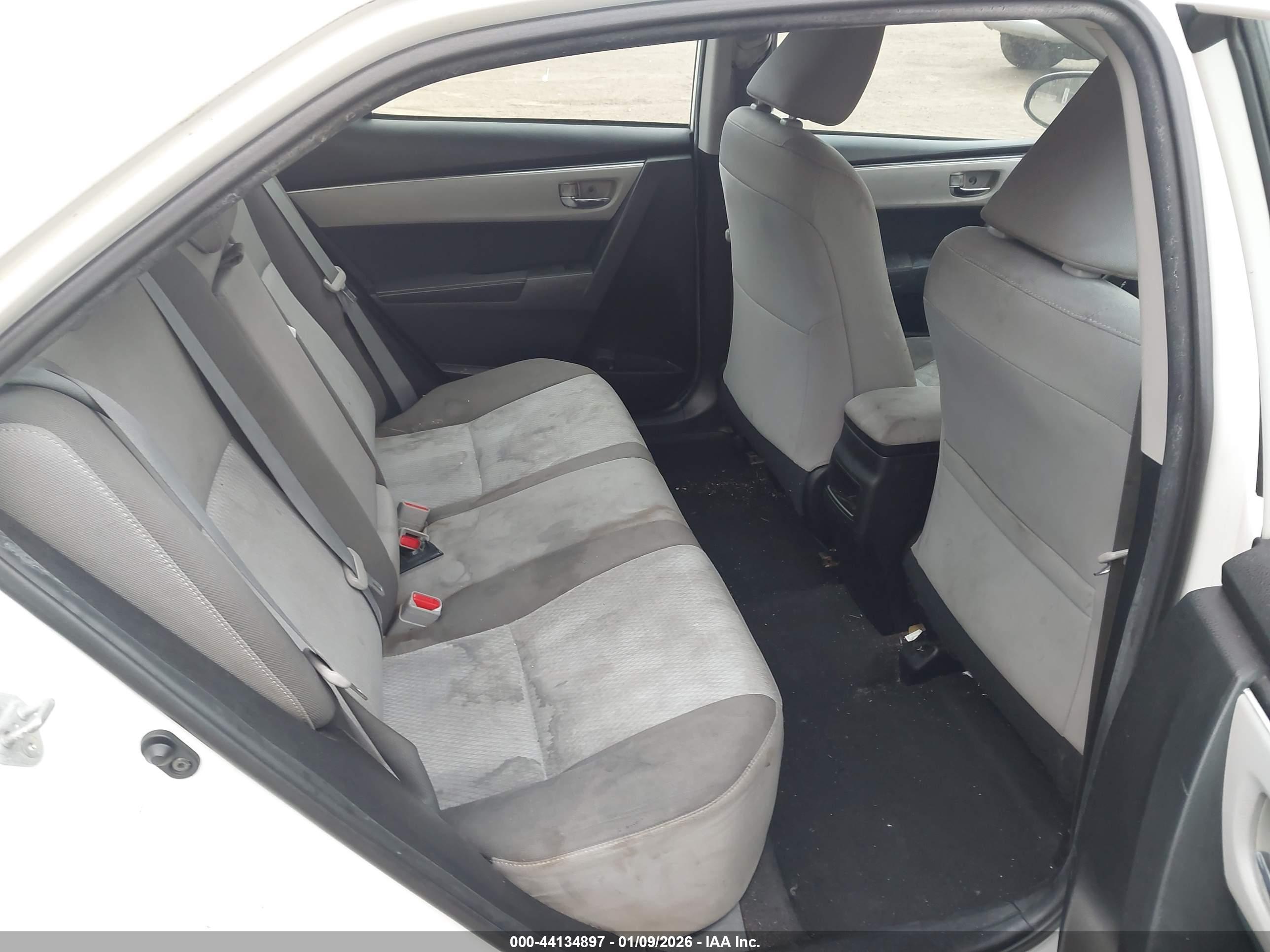 TOYOTA COROLLA image 8