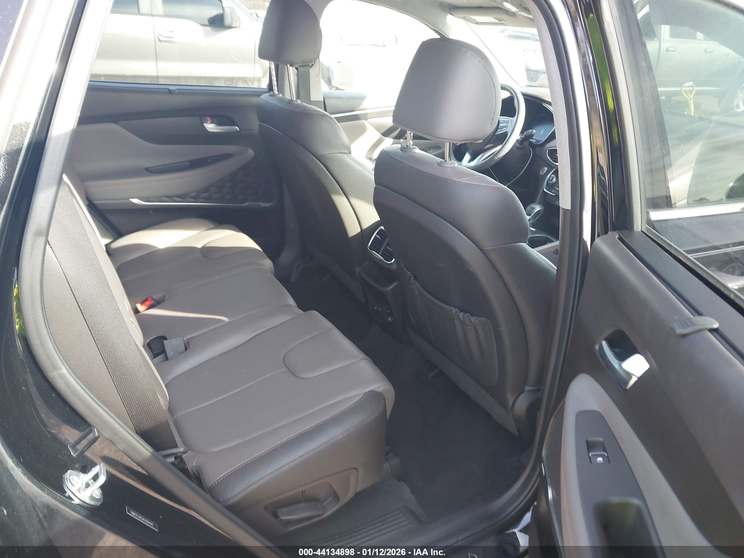 HYUNDAI SANTA image 8