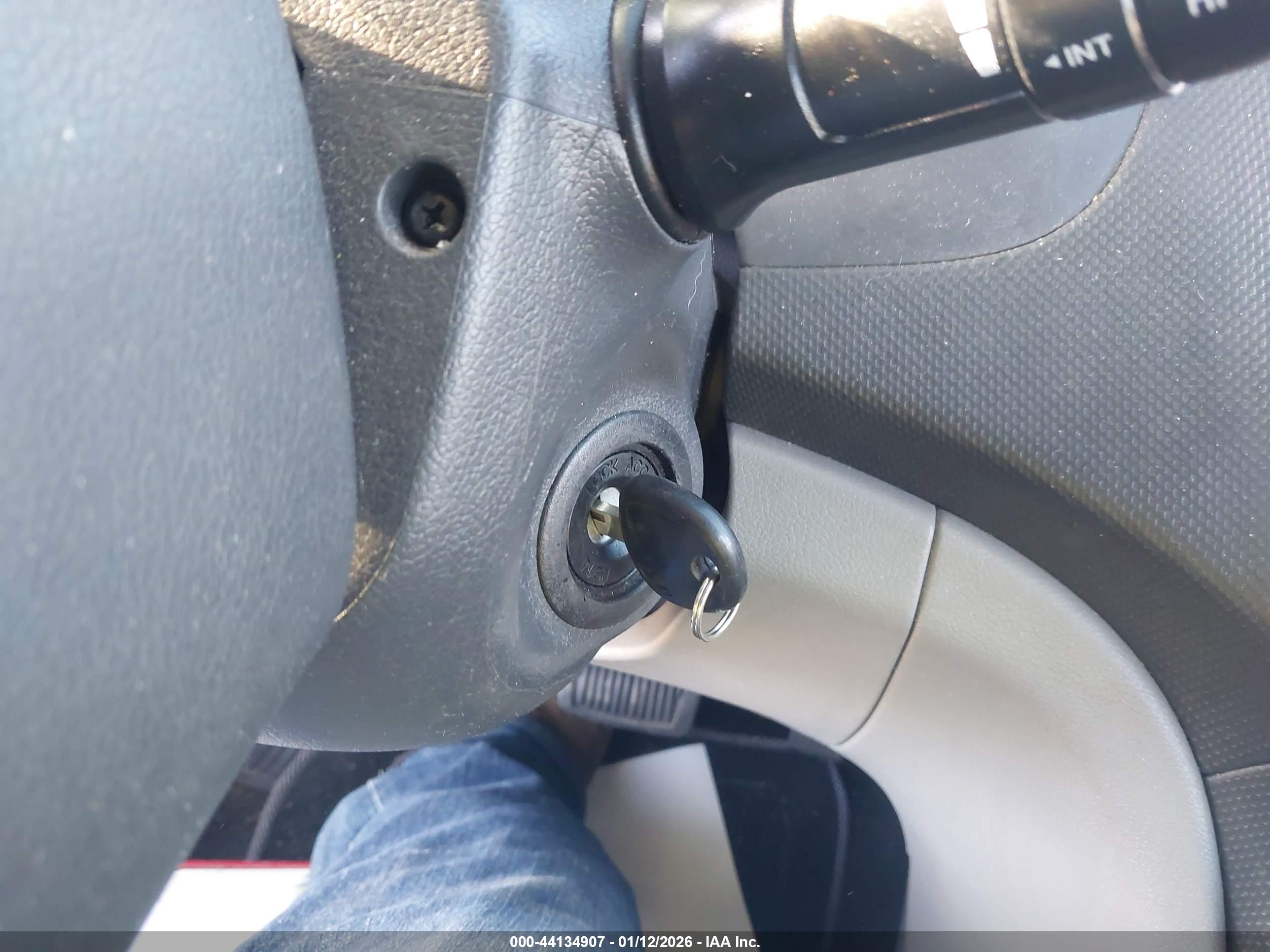 HYUNDAI ACCENT image 11