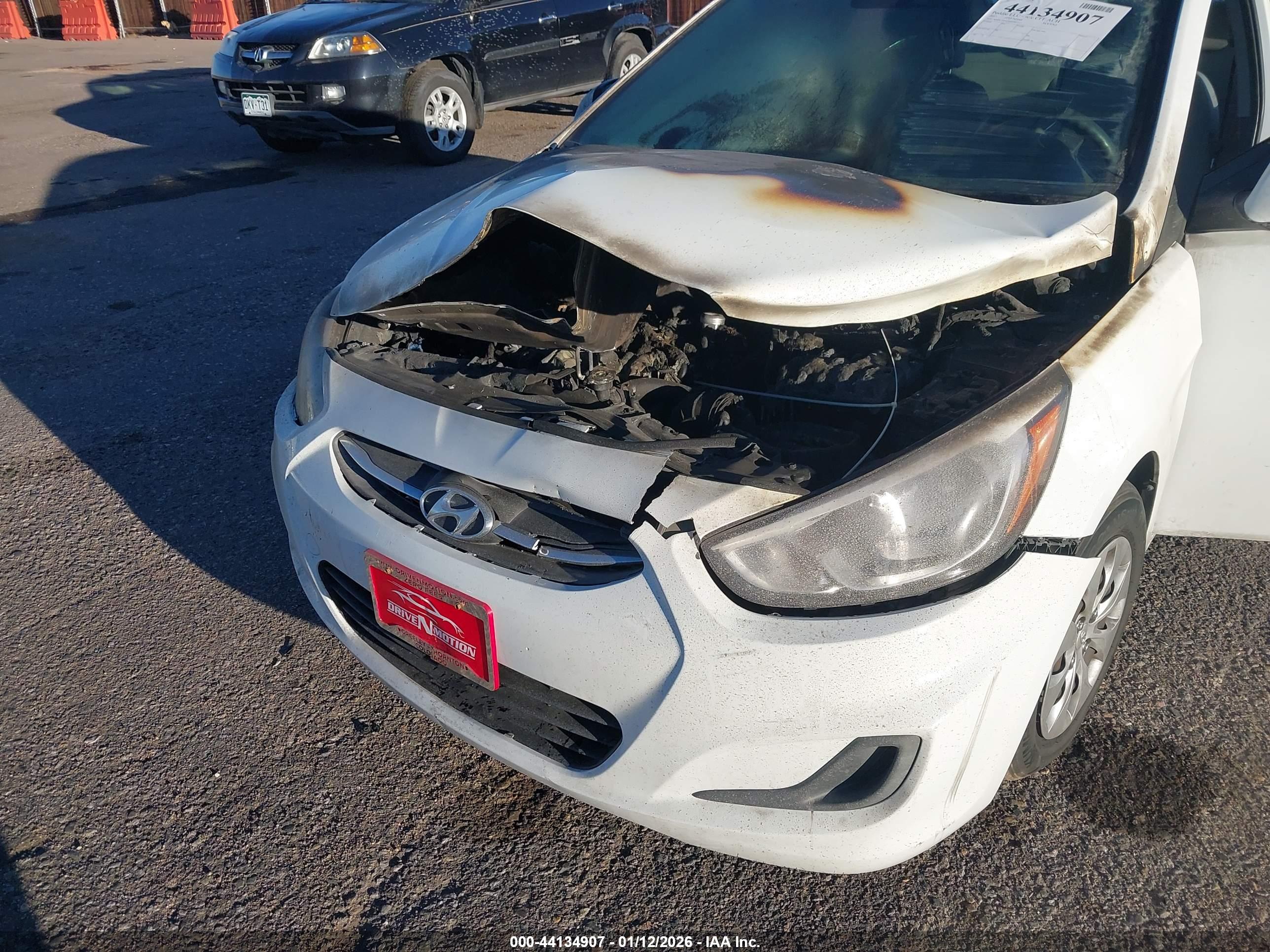 HYUNDAI ACCENT image 6