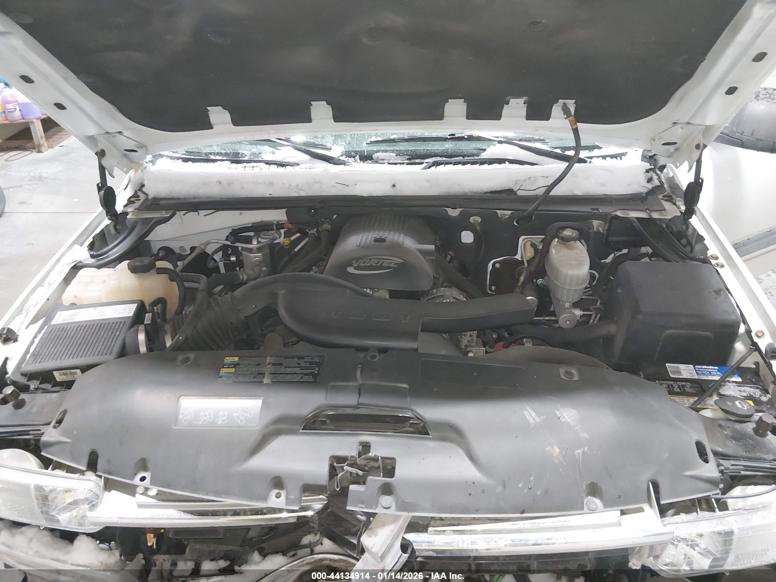 CHEVROLET SUBURBAN image 10