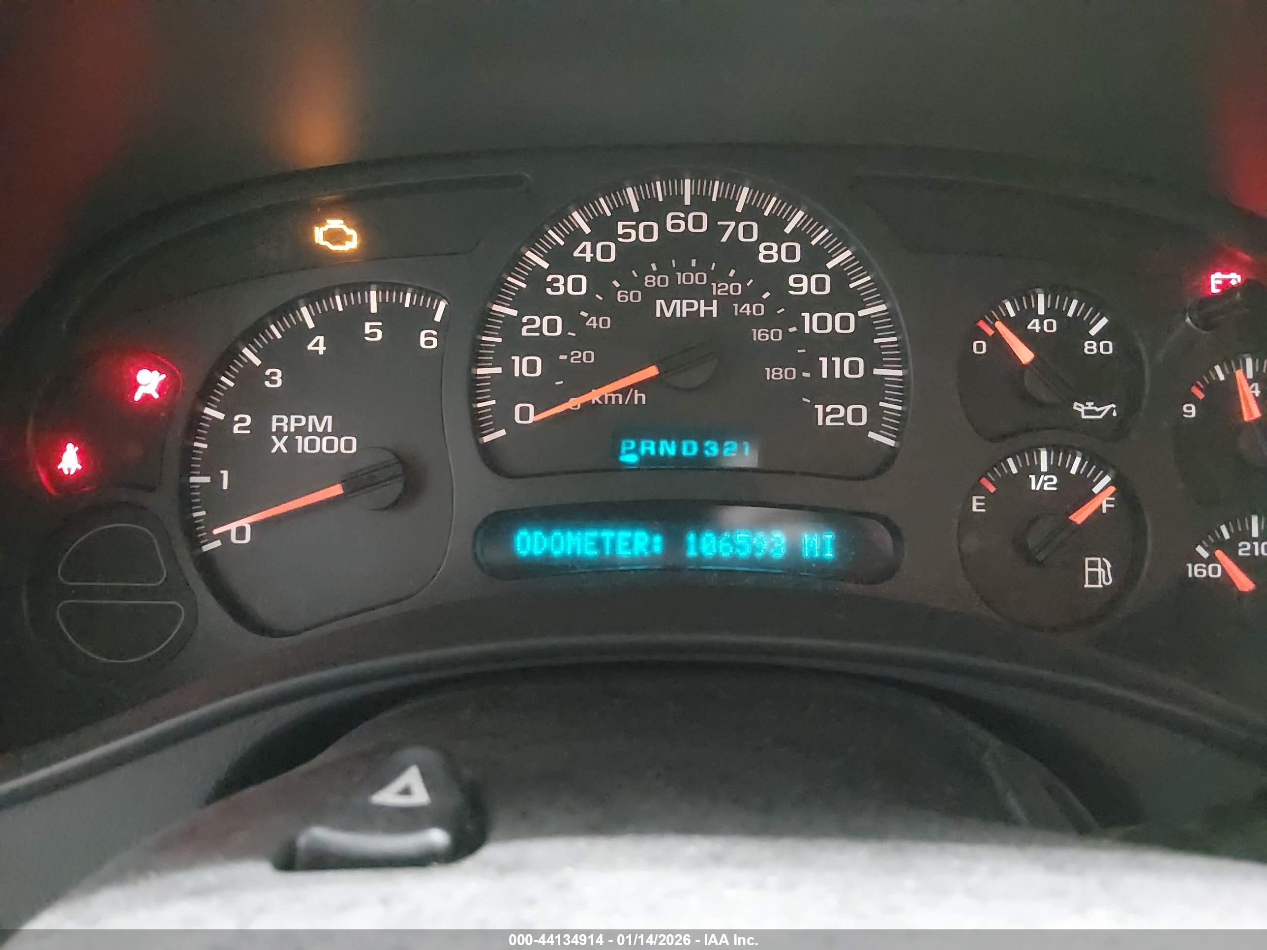 CHEVROLET SUBURBAN image 7