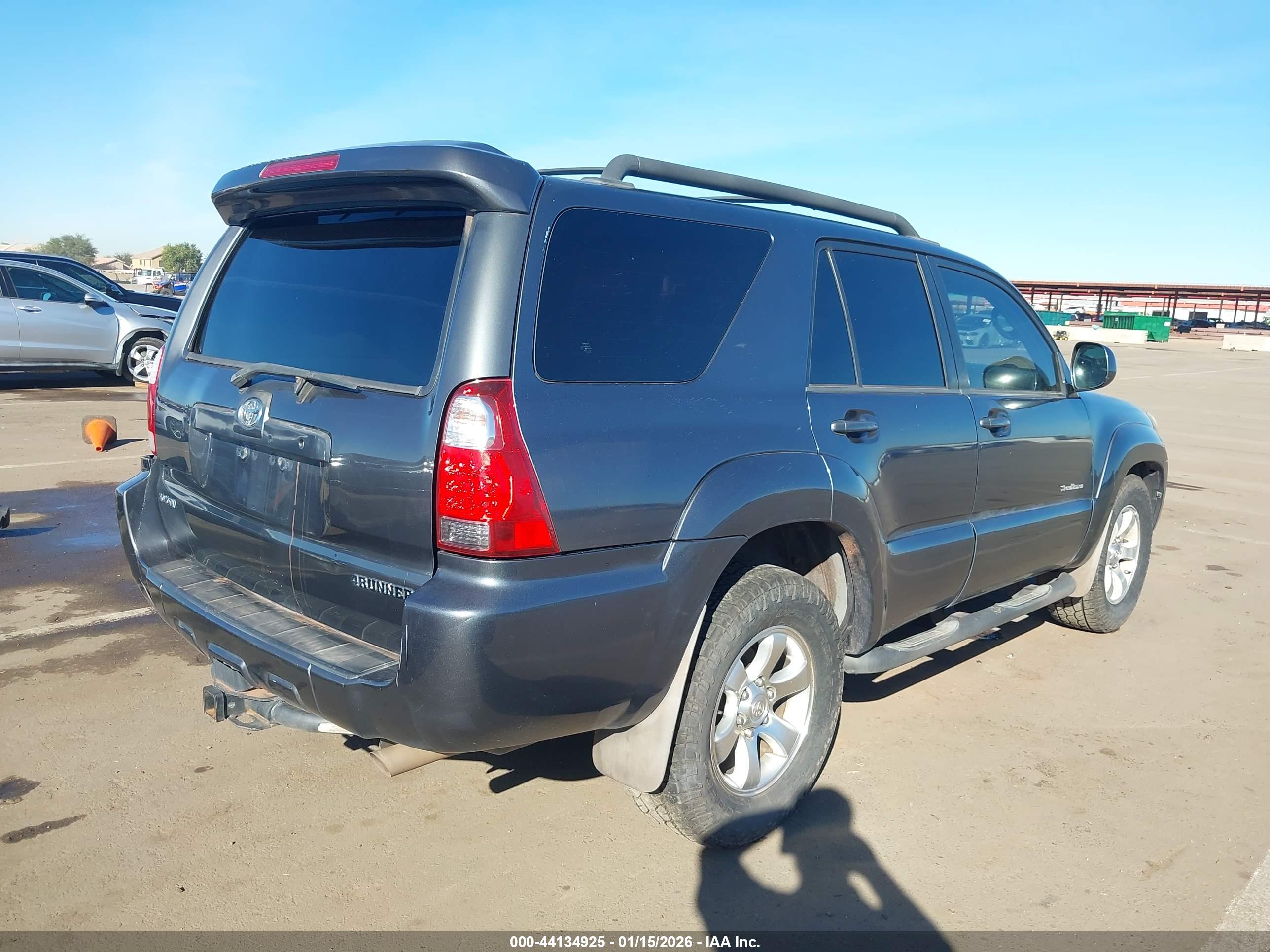 TOYOTA 4RUNNER image 4