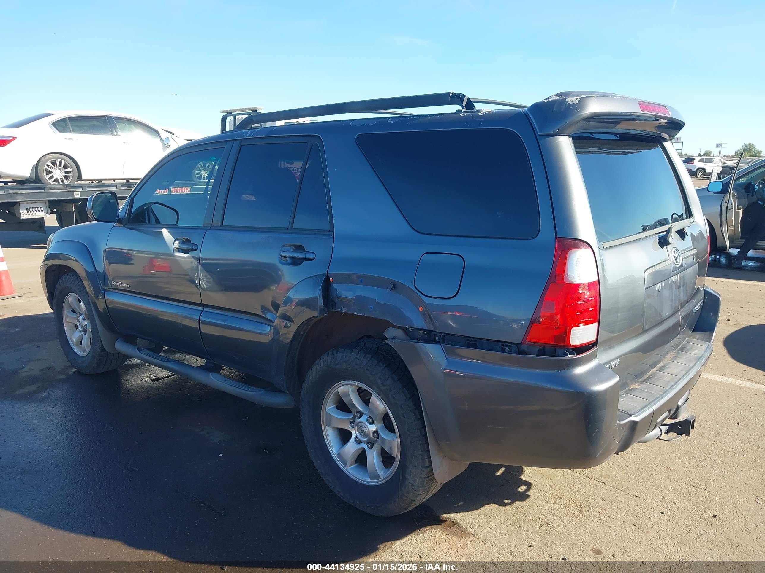 TOYOTA 4RUNNER image 6
