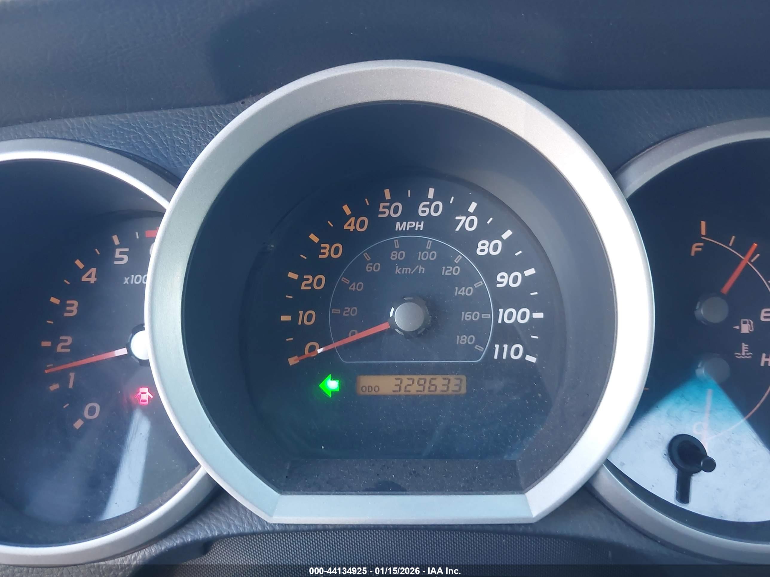 TOYOTA 4RUNNER image 7